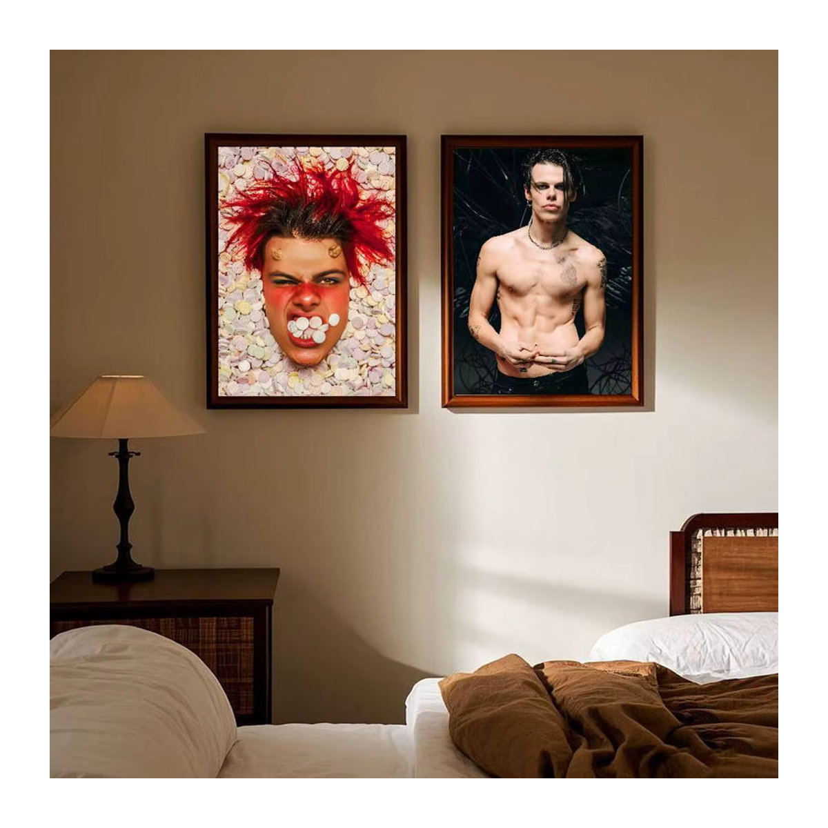 Selbstklebender Yungblud Wandaufkleber in Mehrfarbig für deine Wanddekoration - Bild 2