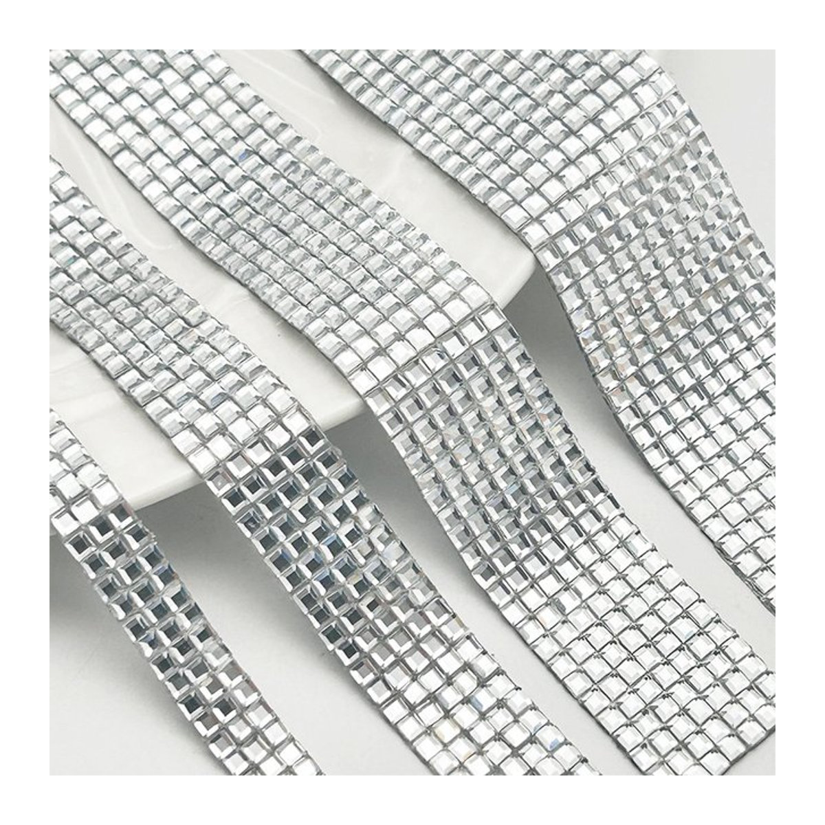 Selbstklebendes Aprille Kristallglas-Strass-Aufkleberband in Silber und Transparent für DIY-Kunsthandwerk und Dekoration - Bild 1