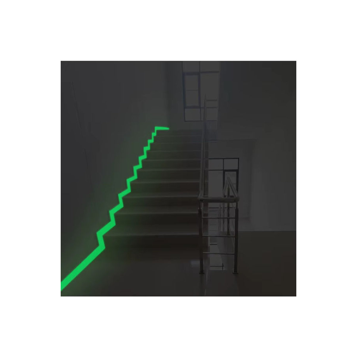 Selbstklebendes fluoreszierendes Klebeband in Grün für Wanddekoration und Bühnen-Kickboards aus Kunststoff - Bild 2