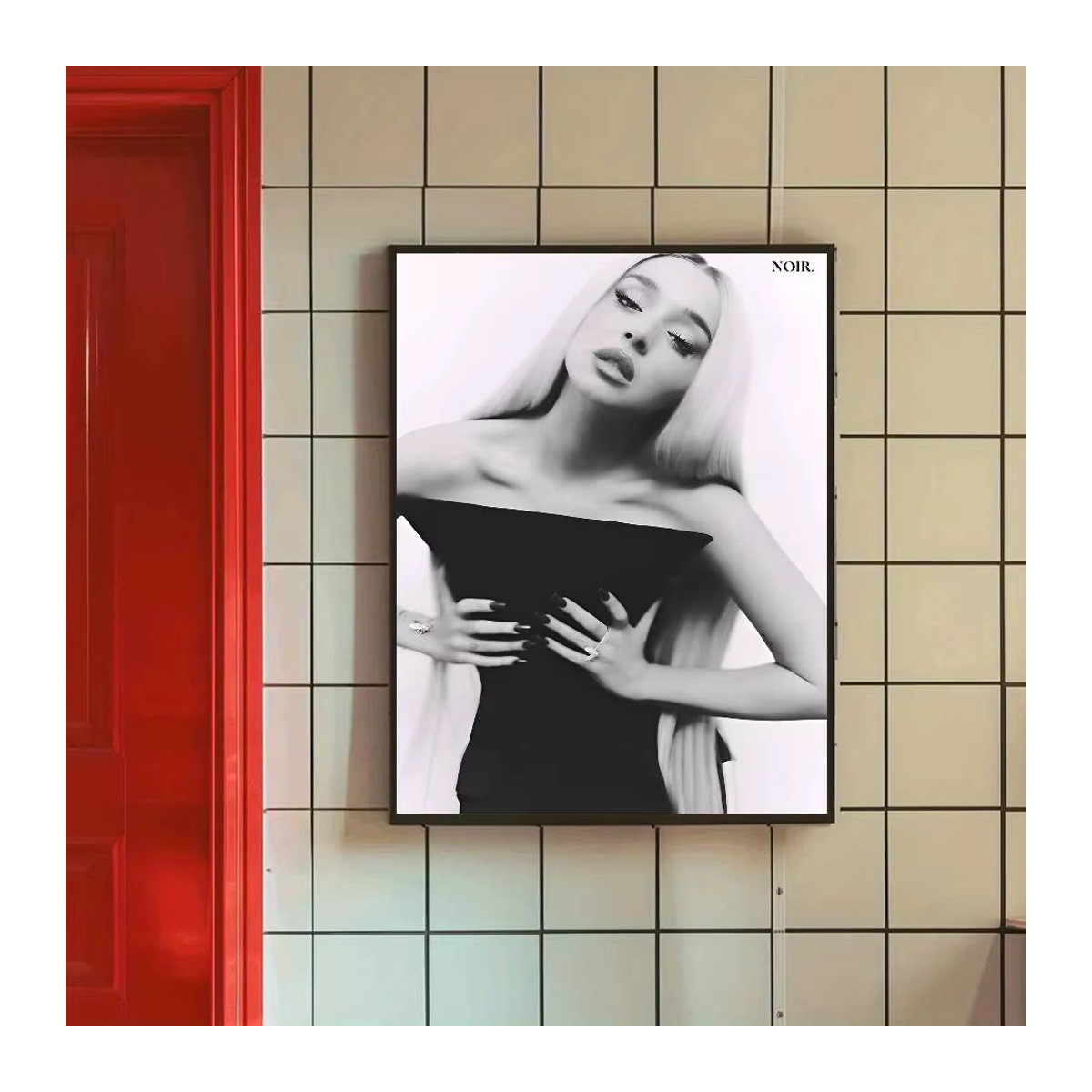 Selbstklebendes Wandposter Musiksängerin L-lola Indigo in Blau und Mehrfarbig als moderne Kunstdekoration für deine Wandgestaltung - Bild 6