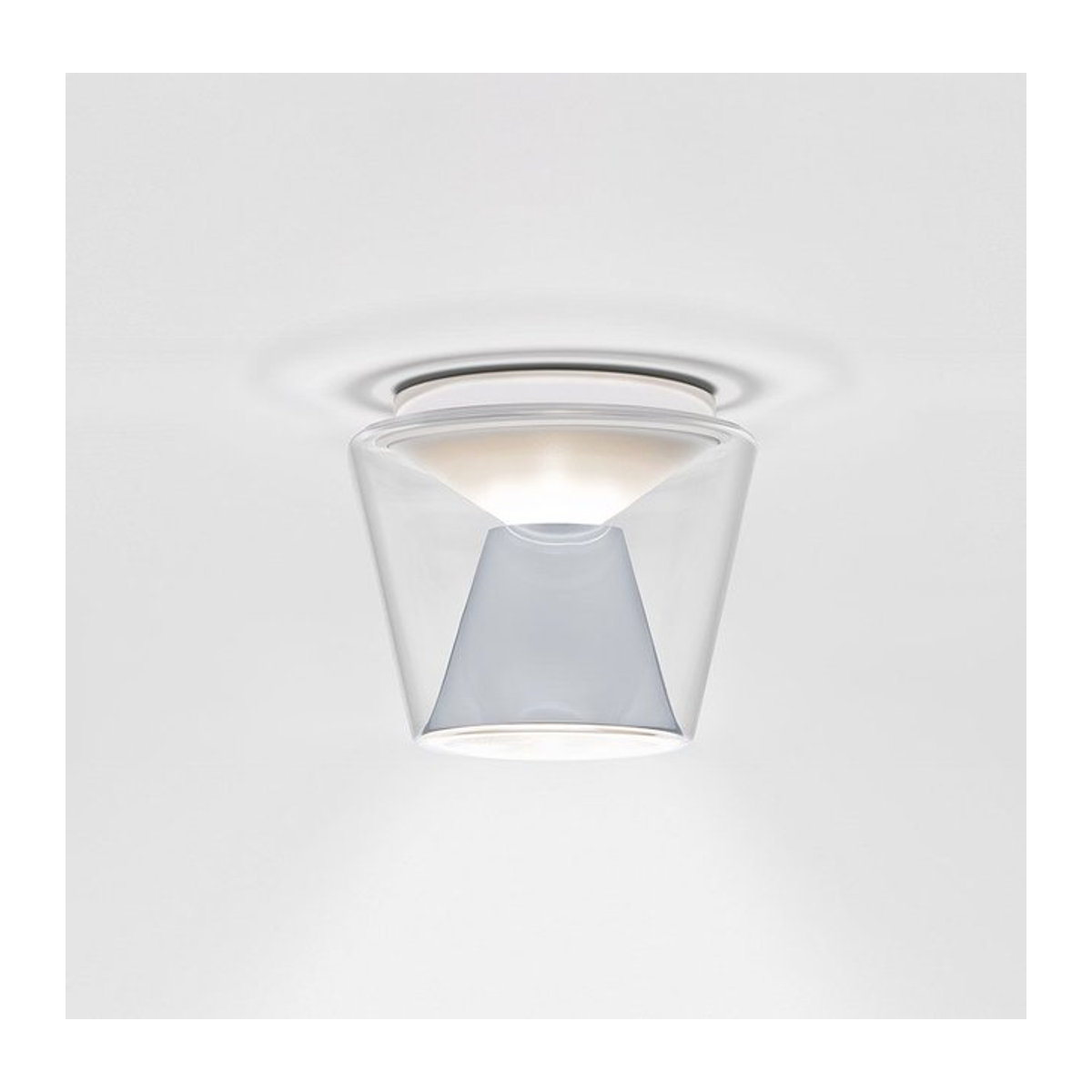 Serien Lighting Annex LED-Deckenleuchte mit klarem Glasschirm und poliertem Reflektor, Warmweiß 3000K, Durchmesser: 27,5 cm - Bild 1