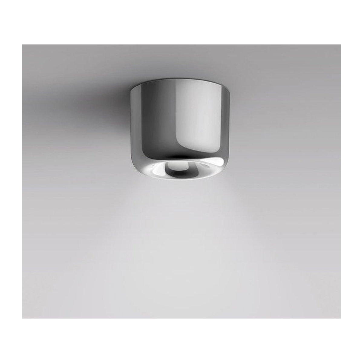 Serien Lighting Cavity Ceiling S LED-Deckenstrahler aus Aluminium in Chrom und Alufarben mit warmweißem Licht (2700K) - Bild 1