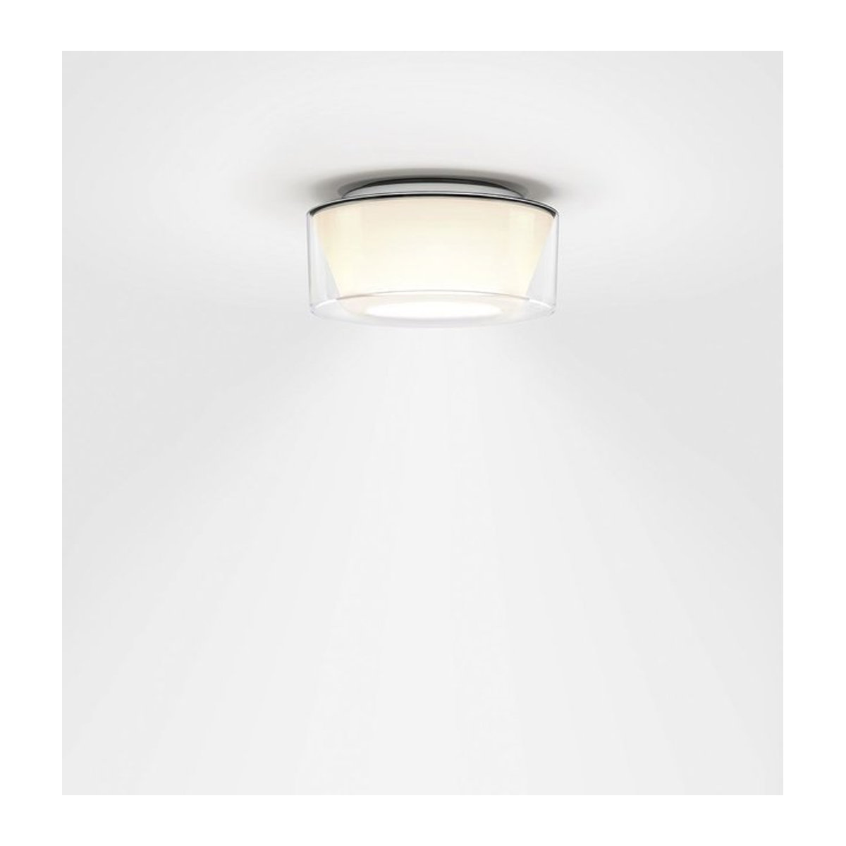 Serien Lighting Curling Ceiling M LED-Deckenleuchte mit Acrylglasschirm in Klar und Chrom sowie konischem Reflektor und dim2warm Funktion (1800K - 3000K) - Bild 1