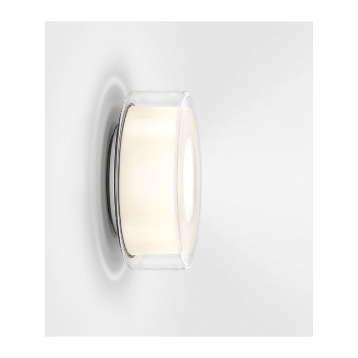 Serien Lighting Curling Wall L LED-Wandleuchte mit klarem Glasschirm und zylindrischem Reflektor in Warmweiß (3000K) - Bild 1