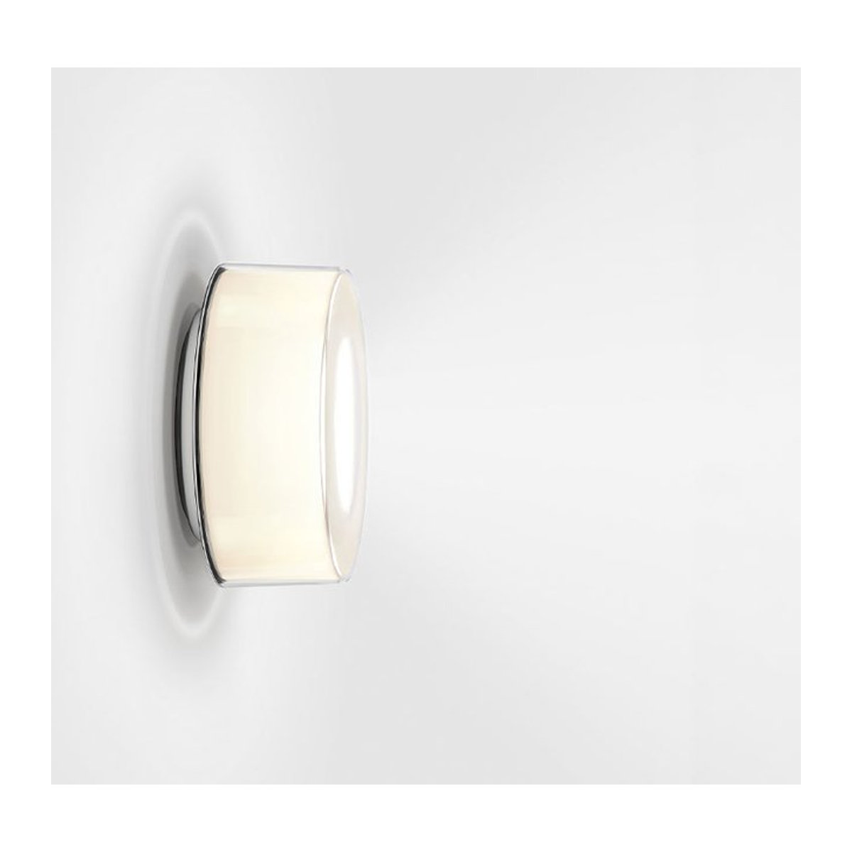 Serien Lighting Curling Wall XS LED-Wandleuchte in Chrom mit klarem Acrylglasschirm und warmweißem Licht (2700K) - Bild 1