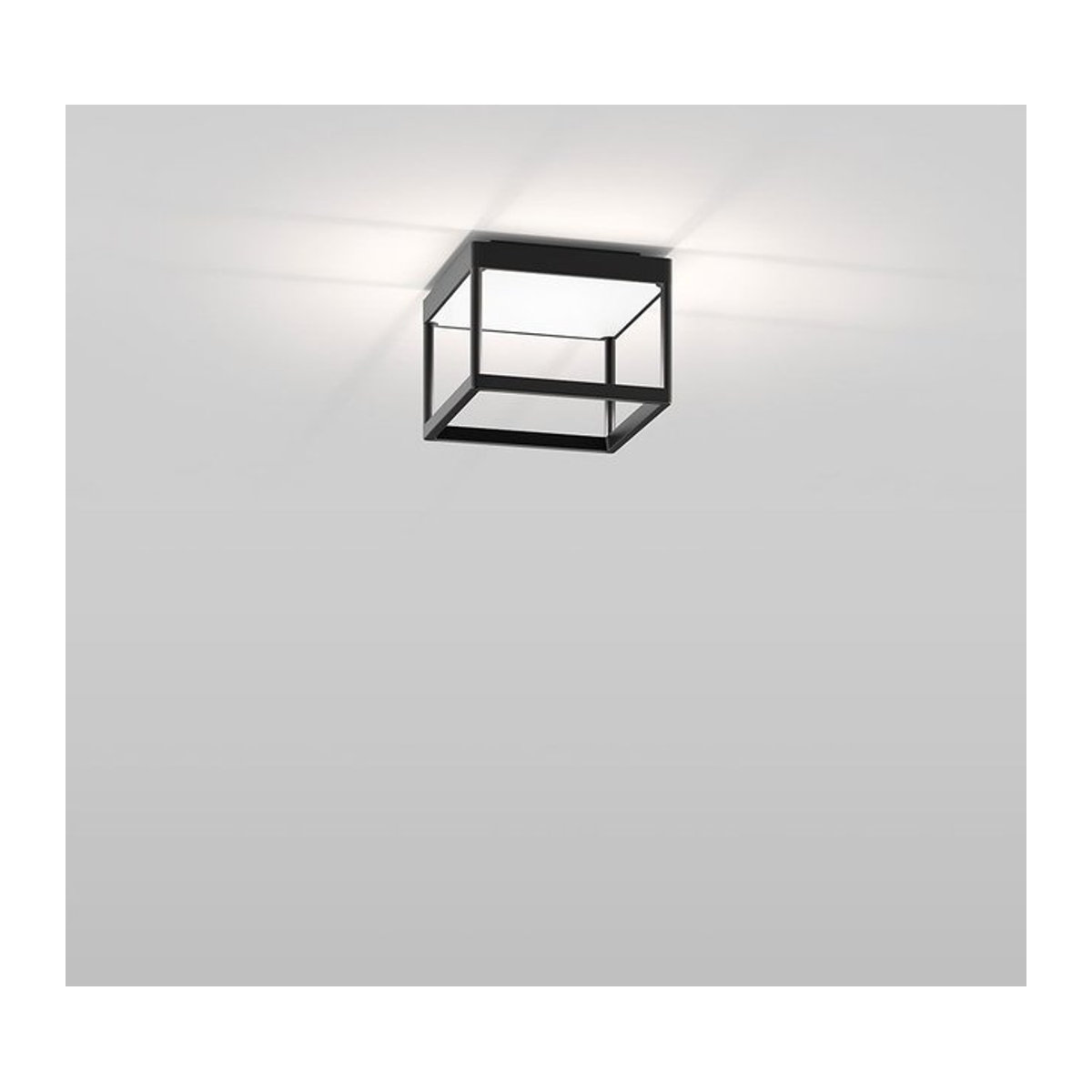 Serien Lighting Reflex² Ceiling S 150 LED-Deckenleuchte in Schwarz und Weiß mit integriertem warmweißem LED-Licht und Pyramidenstruktur aus Aluminium - Bild 1