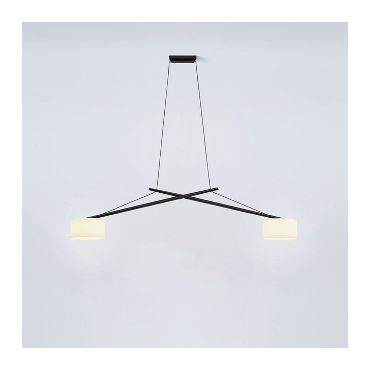Serien Lighting Twin Pendelleuchte aus Aluminium in Schwarz mit Acrylglas - Bild 1