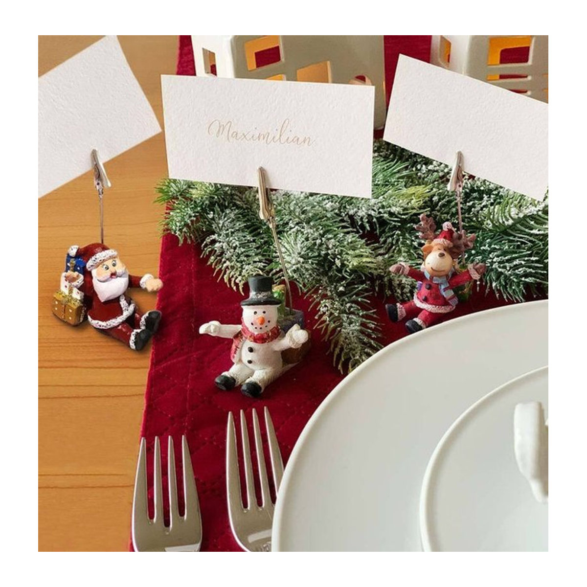 Set aus 3 Tischkartenhaltern für Weihnachten mit Weihnachtsmann, Schneemann und Rentier aus Kunstharz, mehrfarbig - Bild 1