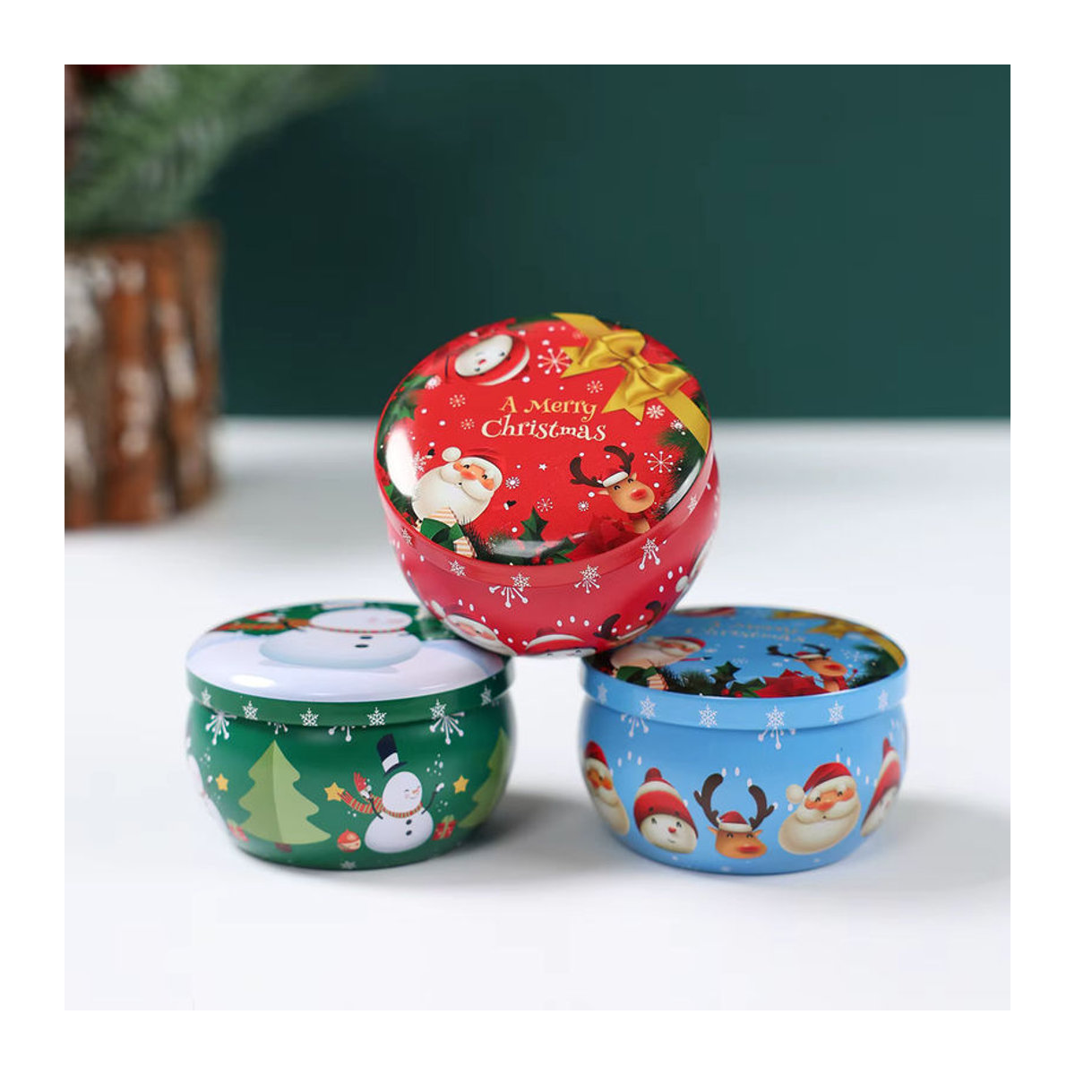 Set aus 6 oder 8 weihnachtlichen Metalldosen als Geschenkboxen für Süßigkeiten und Tee in Mehrfarbig - Bild 2