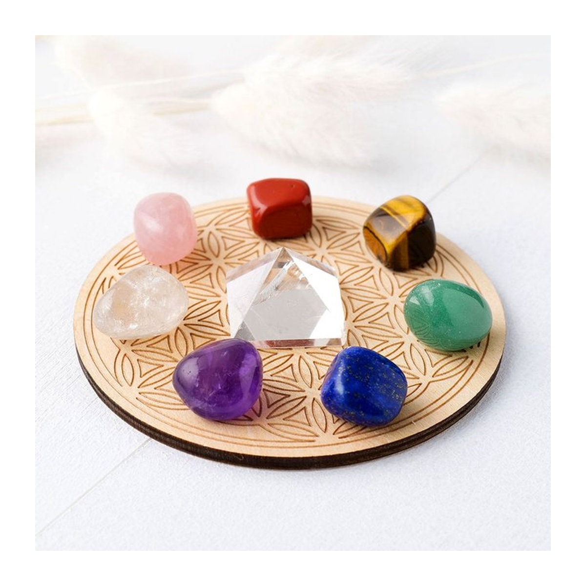 Set aus natürlichen Kristall-Chakra-Pyramiden in Mehrfarbig für deine Feng Shui Desktop-Dekoration - Bild 1