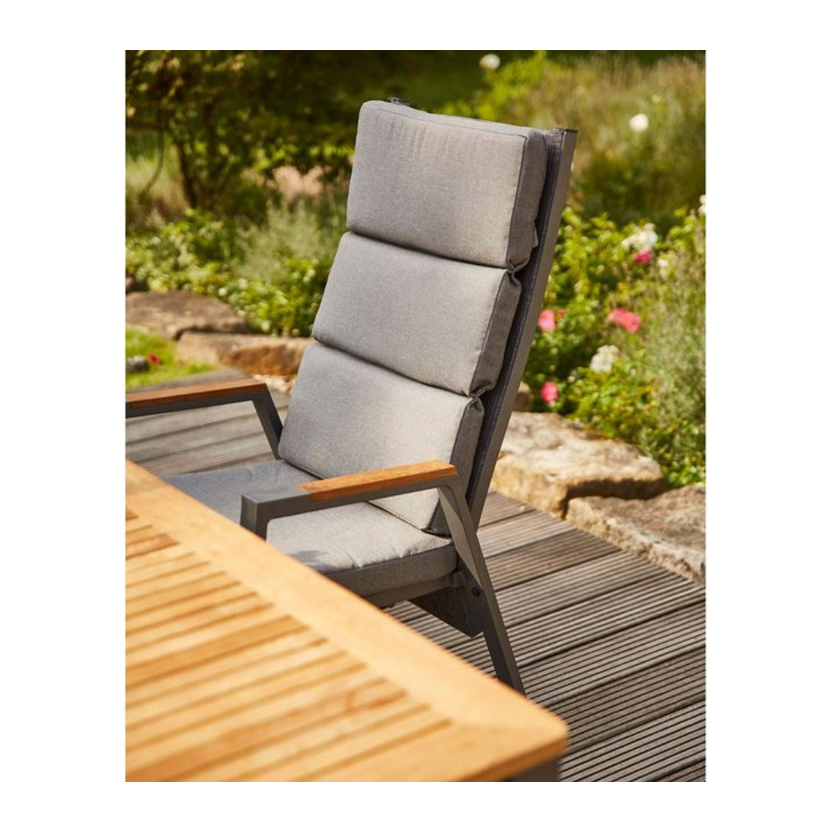 Siena Garden Savona Sessel in matt Graphit mit verstellbarer Rückenlehne und Polster aus Alu, Teak und Texfabric, H x B x T: 110 x 74 x 60 cm - Bild 1