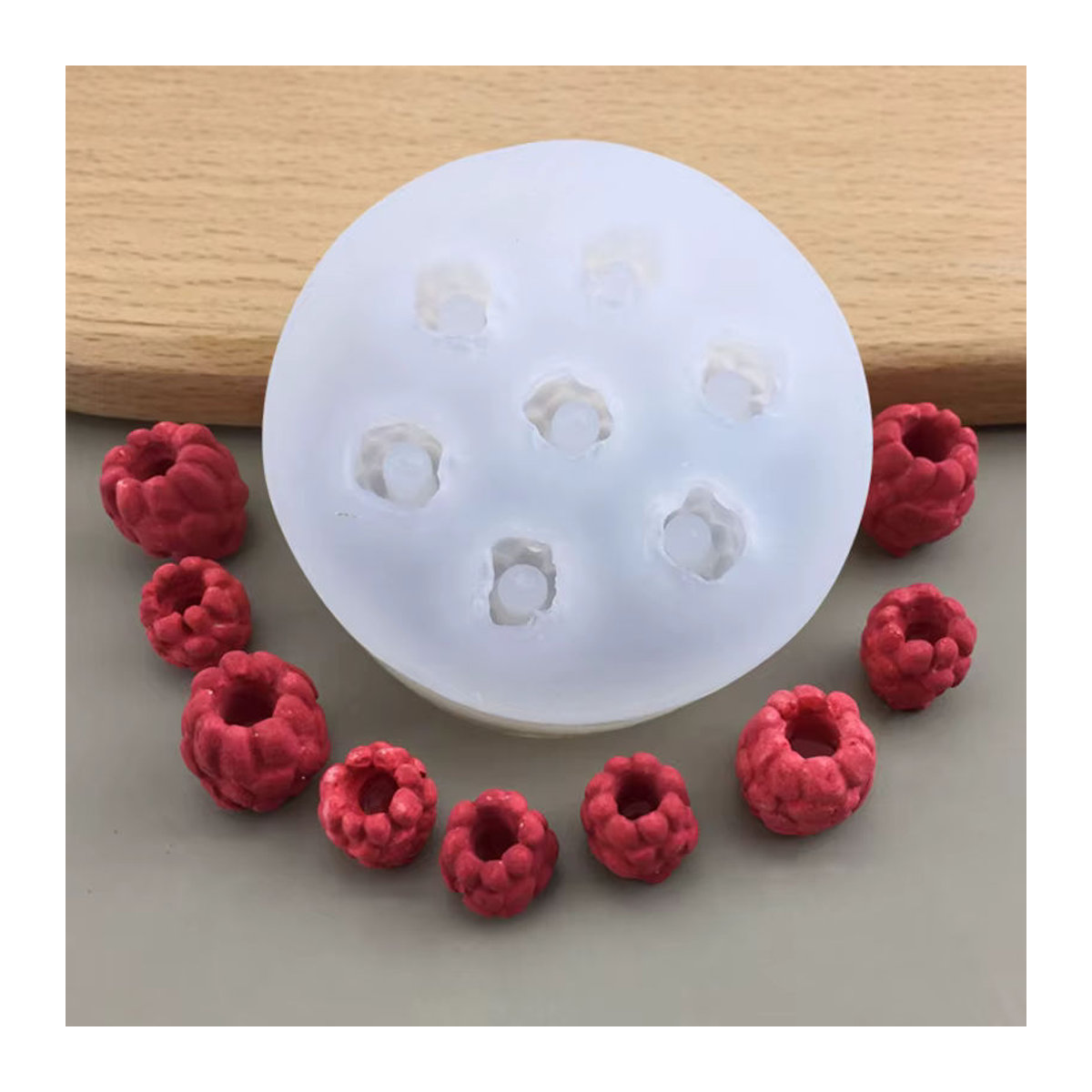 Silikonform in Rosen- und Erdbeerform für Schokolade, Kuchen und Kerzen, transparent - Bild 2