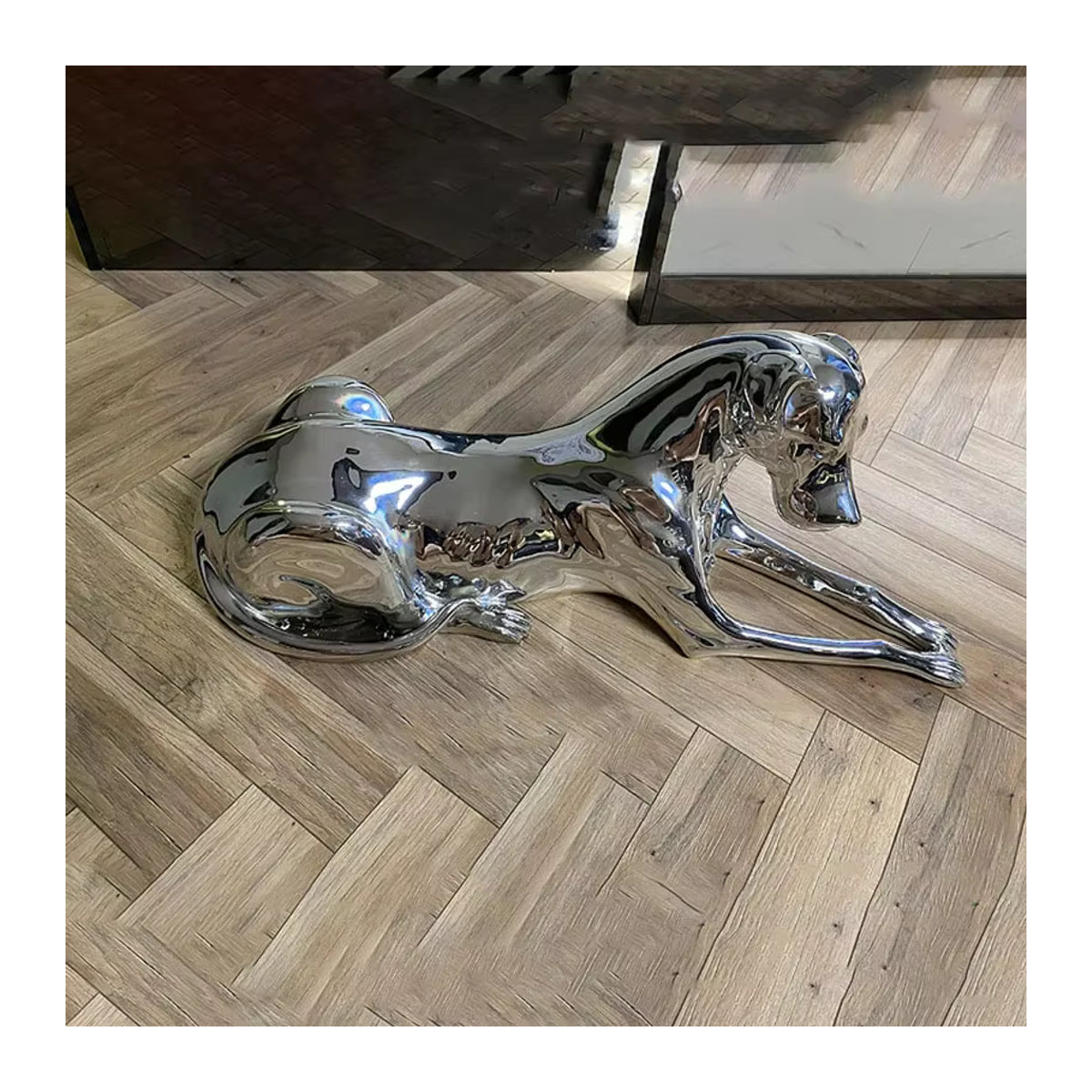 Skandinavische Deutsche Dogge Statue aus Kunstharz und Metall in Grün und Silber - Bild 4