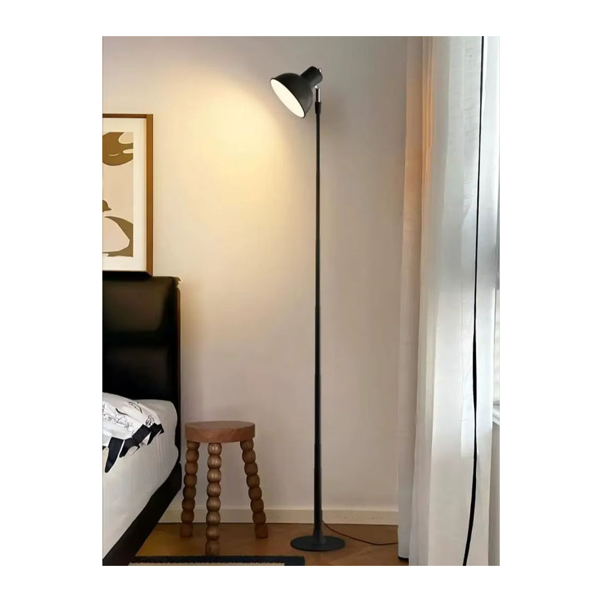 Skandinavische LED Standleuchte in Schwarz mit einstellbarer Helligkeit und Höhe - Bild 4
