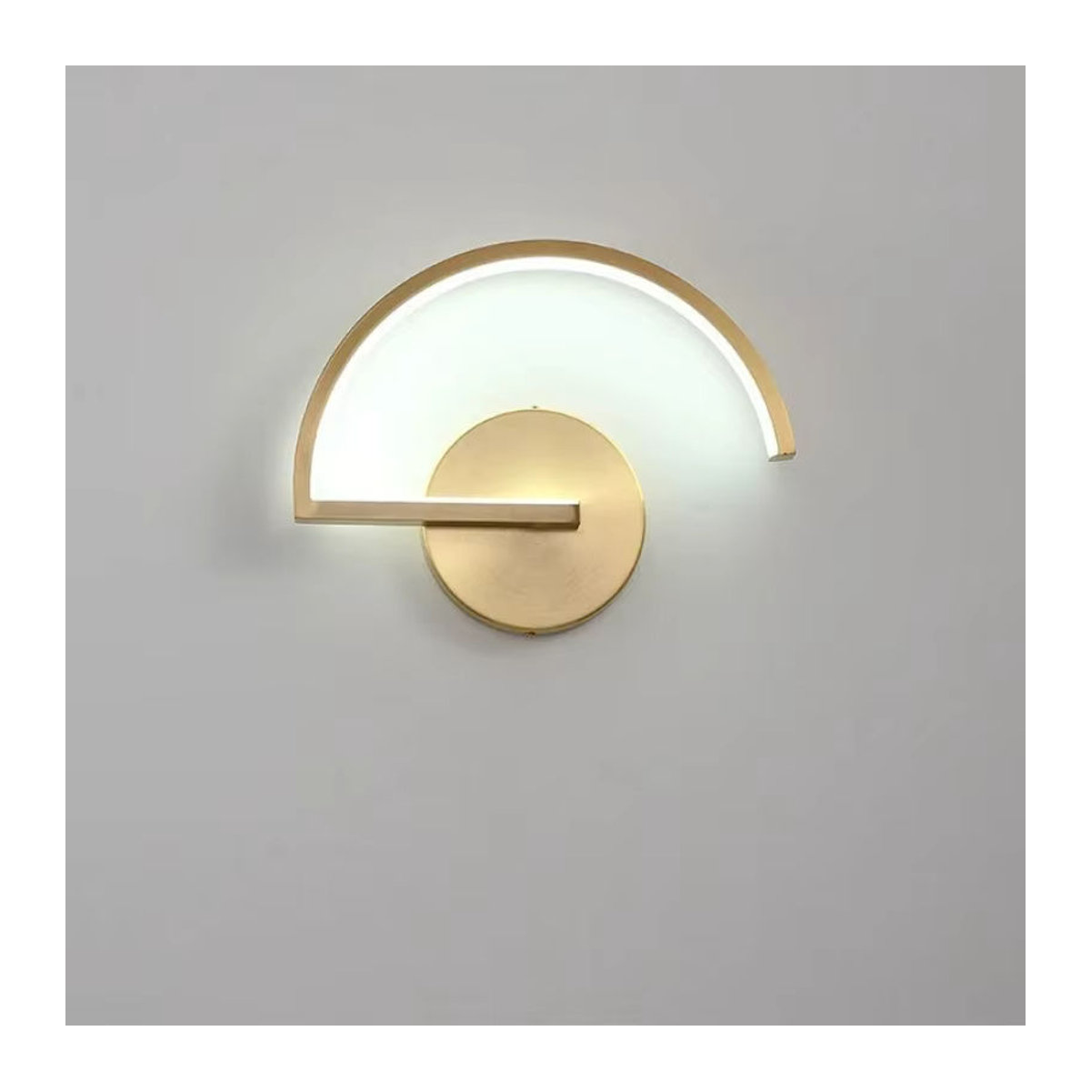 Skandinavische LED Wandlampe im minimalistischen Design für Schlafzimmer und Wohnzimmer - Bild 2
