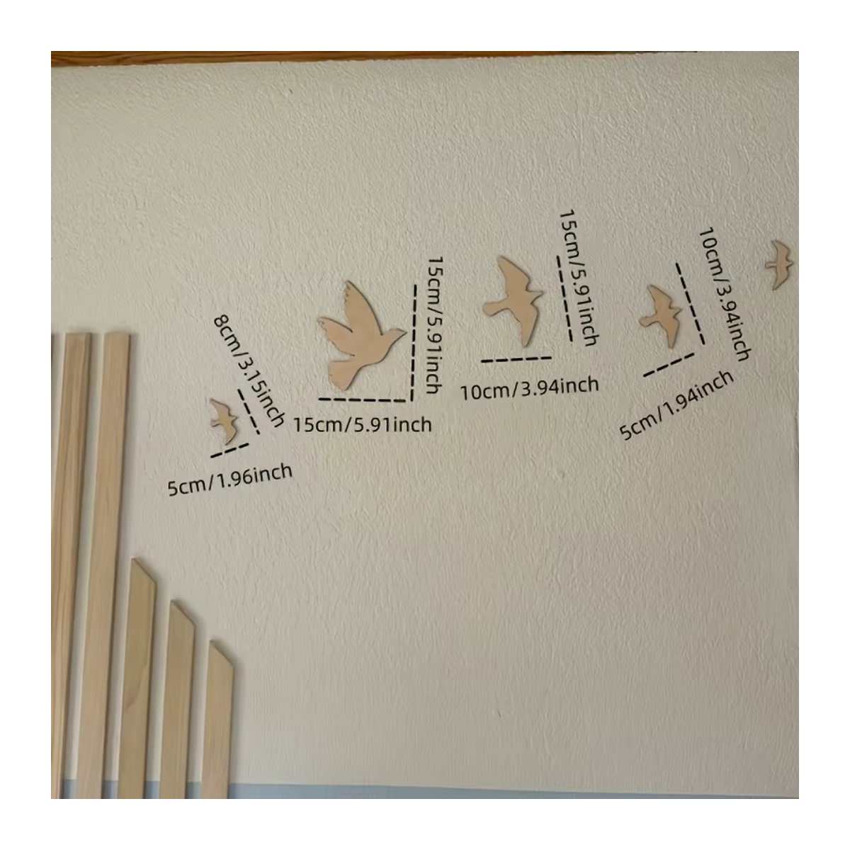 Skandinavischer Wandaufkleber Set mit Holz-Vogel-Motiv in Braun und Beige für das Kinderzimmer - Bild 2