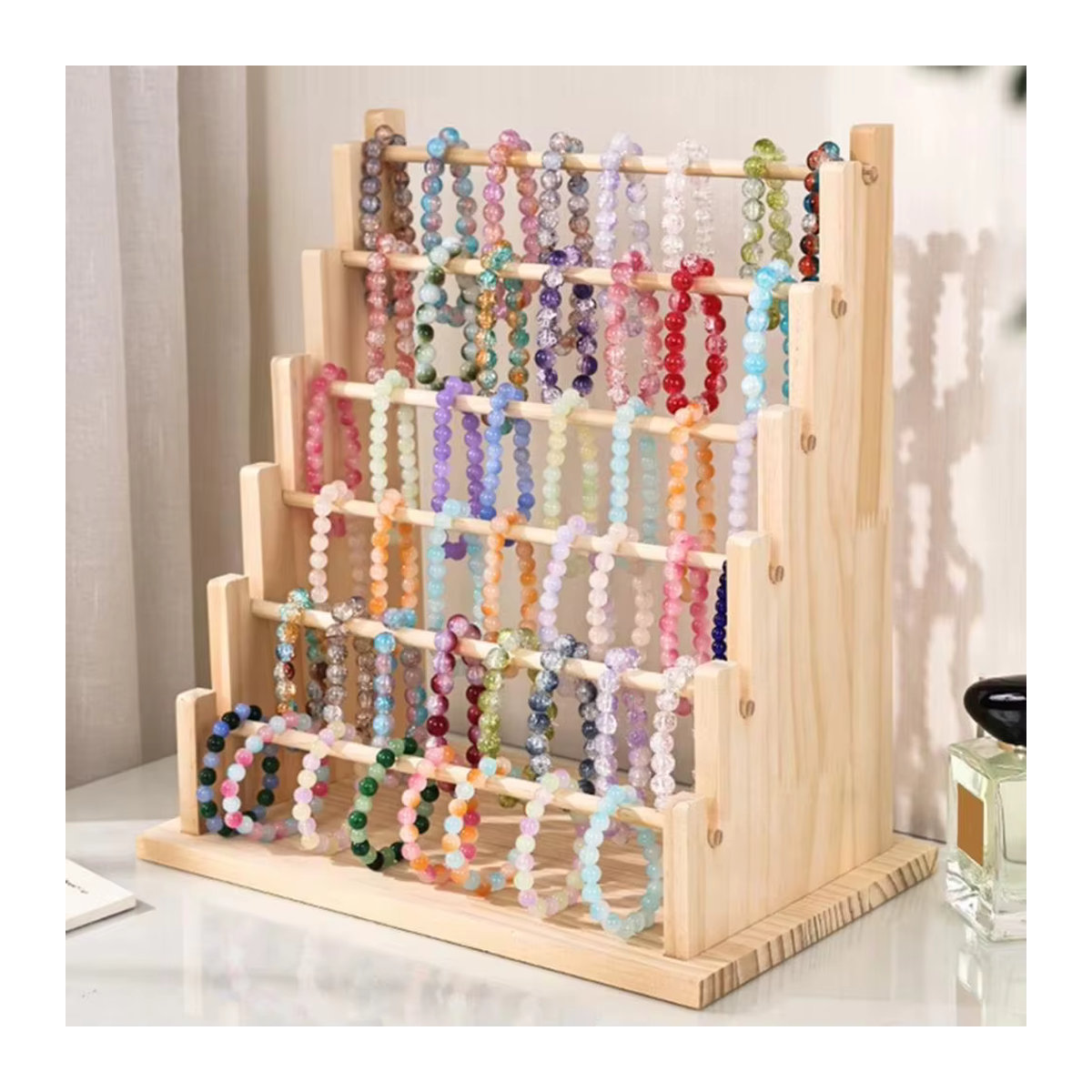 Skandinavisches Aufbewahrungsregal aus massivem Holz in Natur Braun für Armbänder und Accessoires - Bild 4