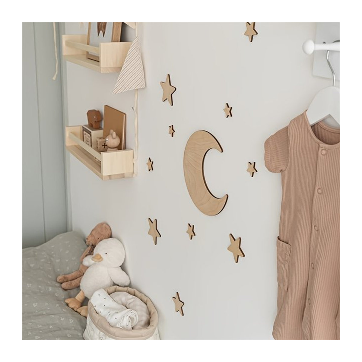 Skandinavisches Wanddekorationsset Mond und Sterne aus Holz in Braun für Kinderzimmer - Bild 1