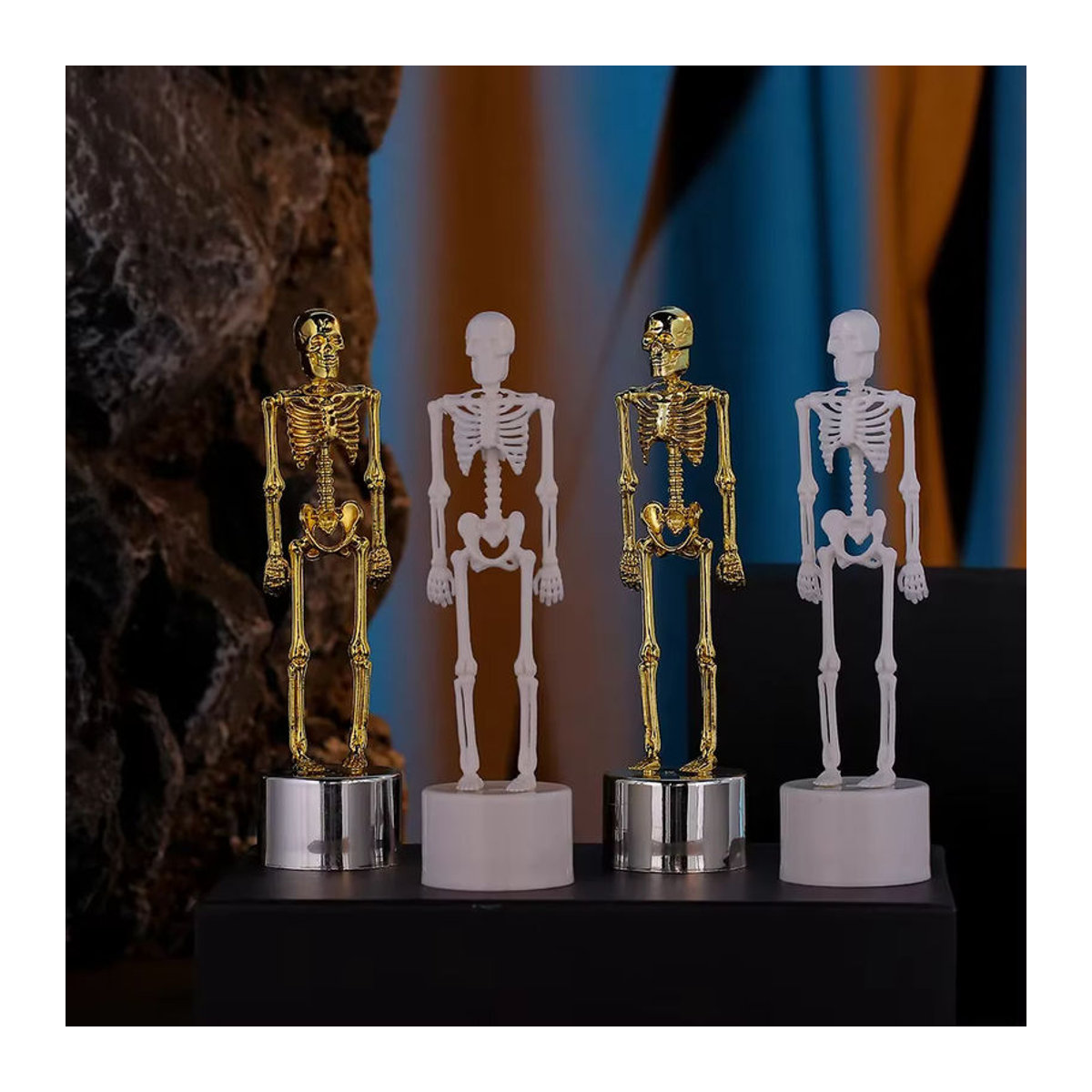 Skelett-Figuren-Set mit LED-Licht in Gold und Mehrfarbig für deine Gothic-Dekoration aus Kunststoff - Bild 4