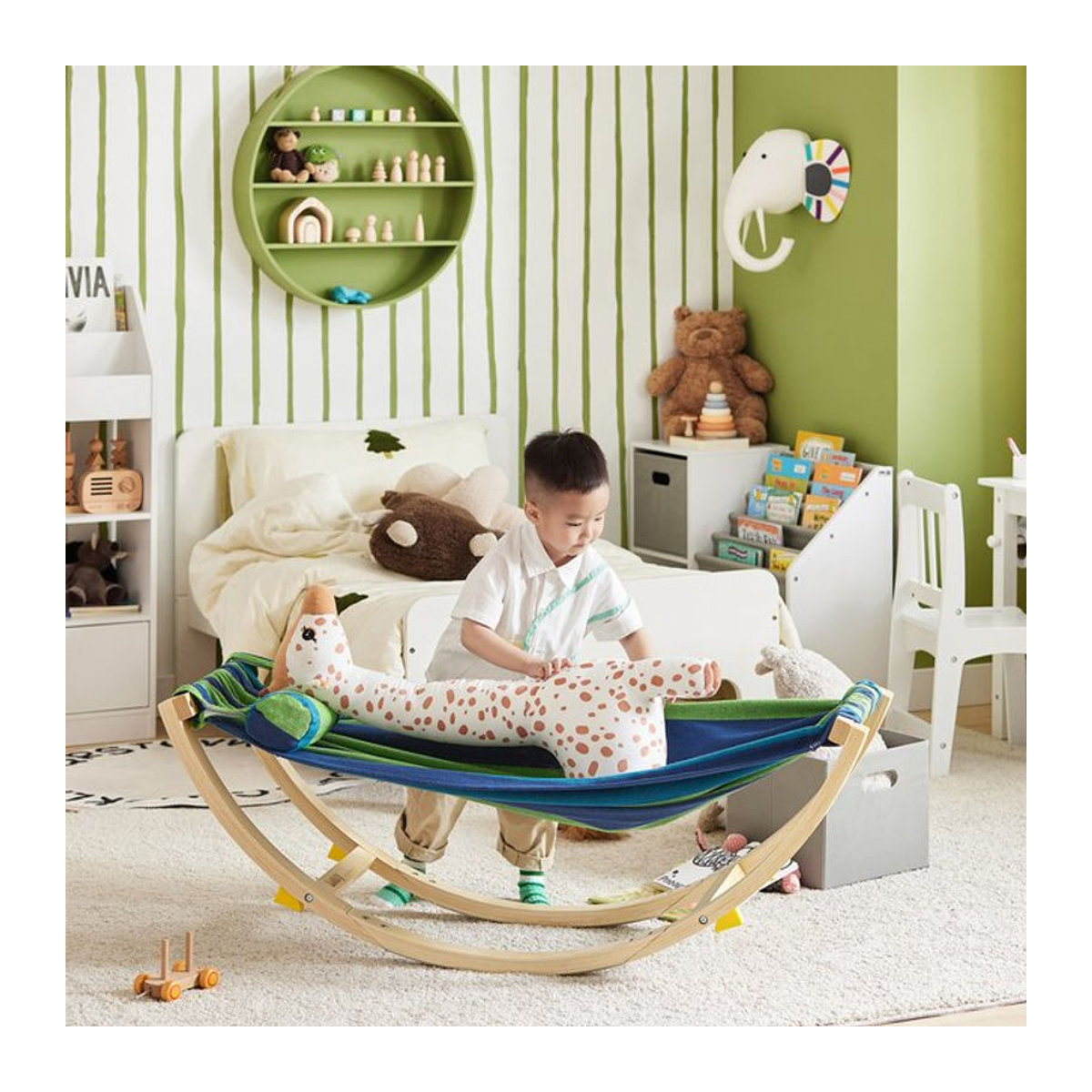 SoBuy Kinderhängematte Schaukelliege aus Holz in Bunt mit Sicherheitsstopper B/H/T: 120 x 46 x 36 cm - Bild 1