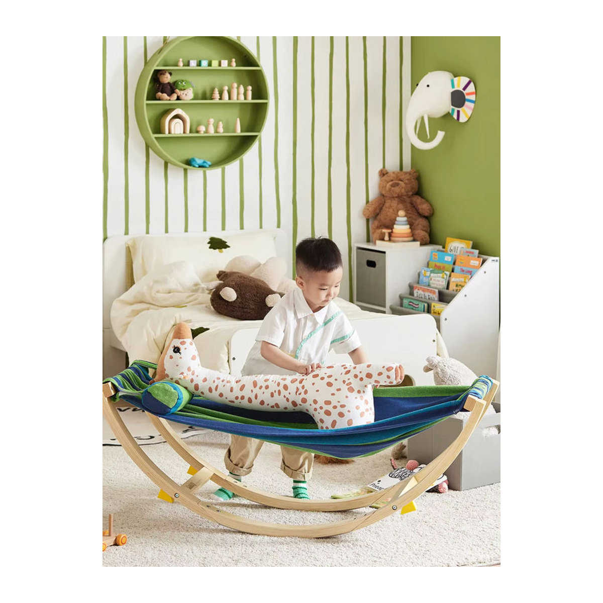 SoBuy Kinderhängematte Schaukelliege aus Holz in Bunt mit Sicherheitsstopper B/H/T: 120 x 46 x 36 cm - Bild 7