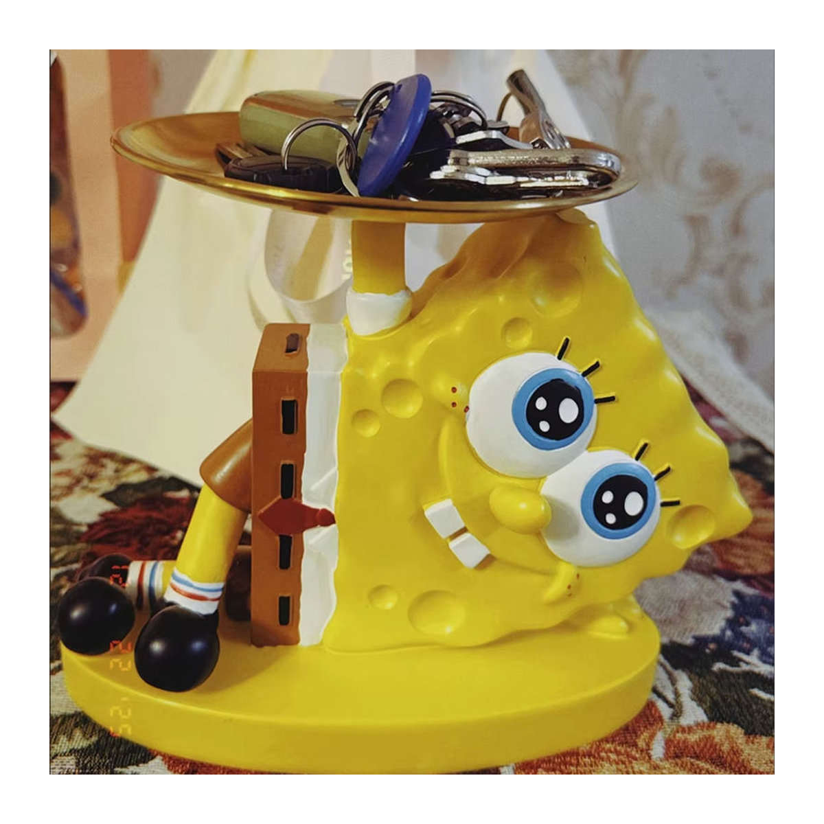 SpongeBob Schwammkopf Statue von Potdemiel in Gelb mit Aufbewahrungsplatte als Deko-Ornament für deinen Schreibtisch oder deine Veranda - Bild 4
