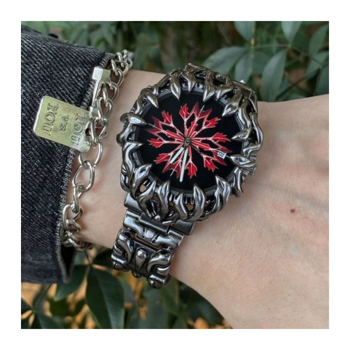 STARPERISH Herrenarmbanduhr mit Quarzwerk im abstrakten Raum-Zeit-Riss Design in Rot und Schwarz aus Stein und Metall - Bild 1