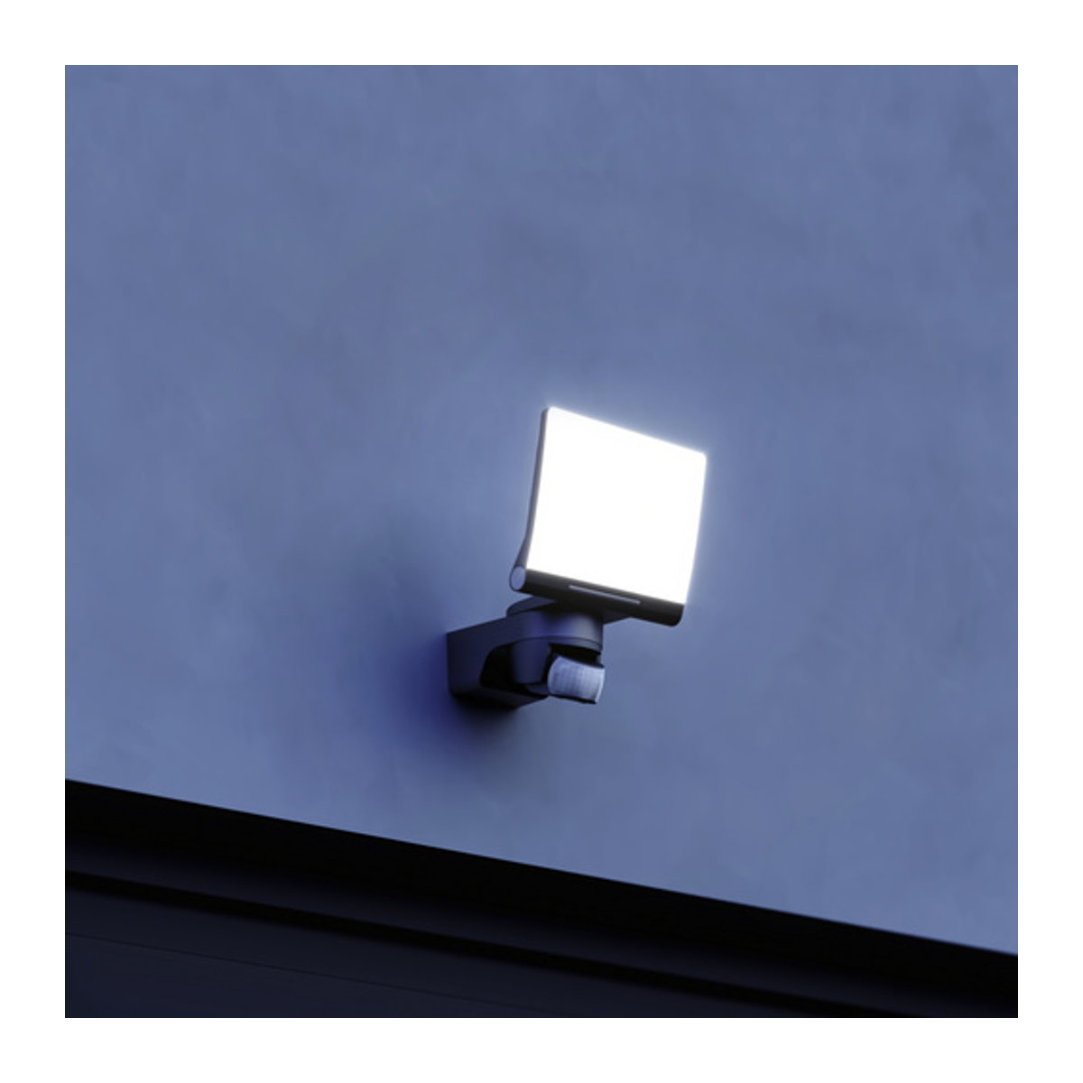 Steinel XLED home 2 LED-Außenstrahler mit Bewegungsmelder in Schwarz, Warmweiß, 13.7W - Bild 3