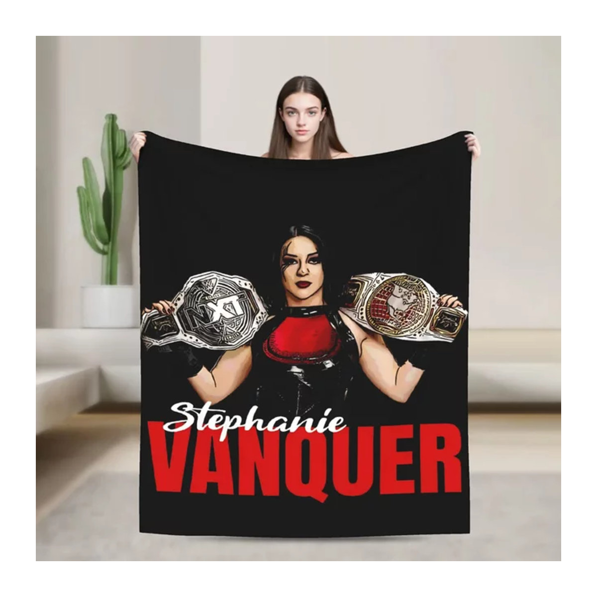 Stephanie Vaquer Fuzzy Vintage Wrestlemania Überwurfdecke in Schwarz aus Kunstfell - Bild 1