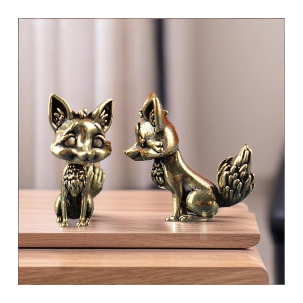Sugarr Fuchs Statue aus Messing in Gold als dekorative Miniaturfigur für deinen Schreibtisch - Bild 4