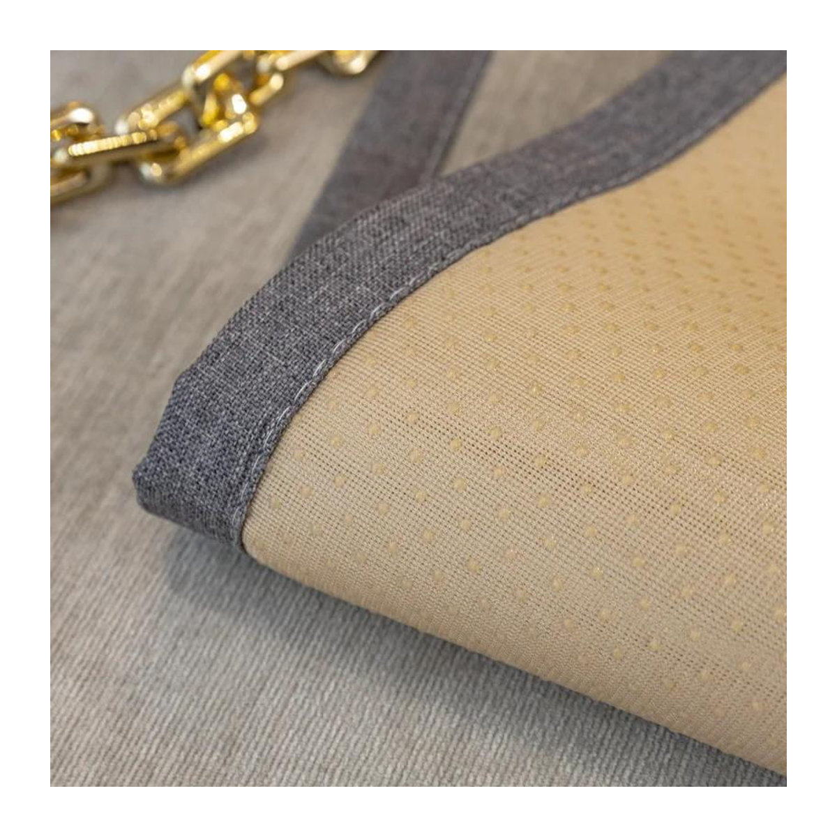 Super Six Luxus-Leder-Sofabezug in Beige, rutschfester Couchbezug mit breiten Kanten, B/H: 90 x 70 cm - Bild 2