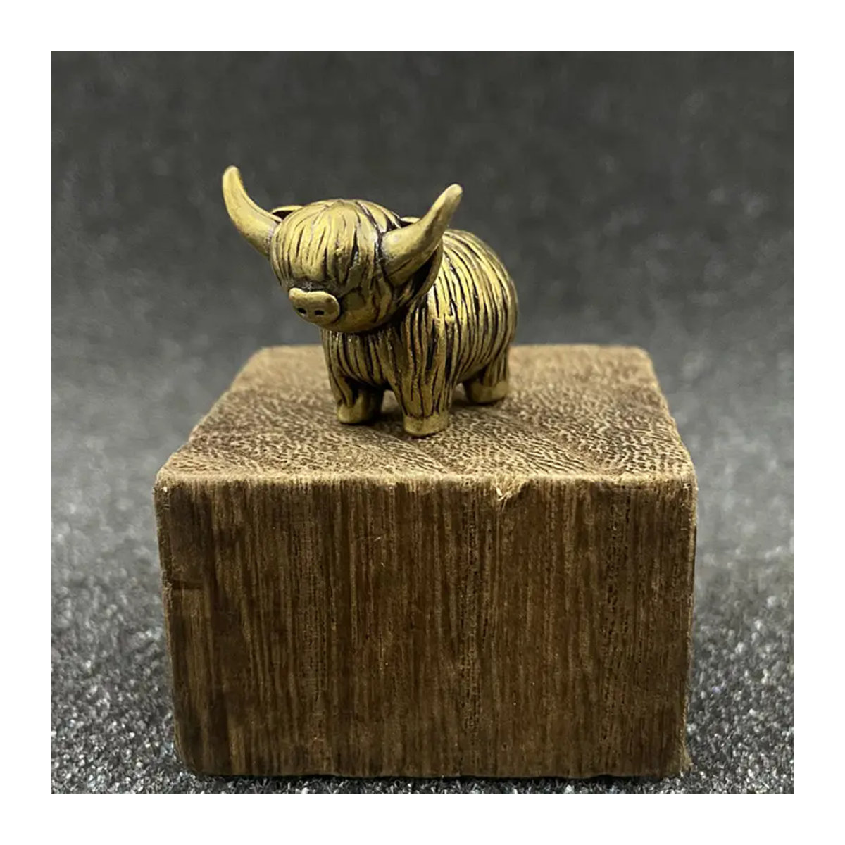Syxing Mini-Hochlandkuh-Figur aus Messing in Gold, Vintage Tier-Ornament für dein Home Office - Bild 1