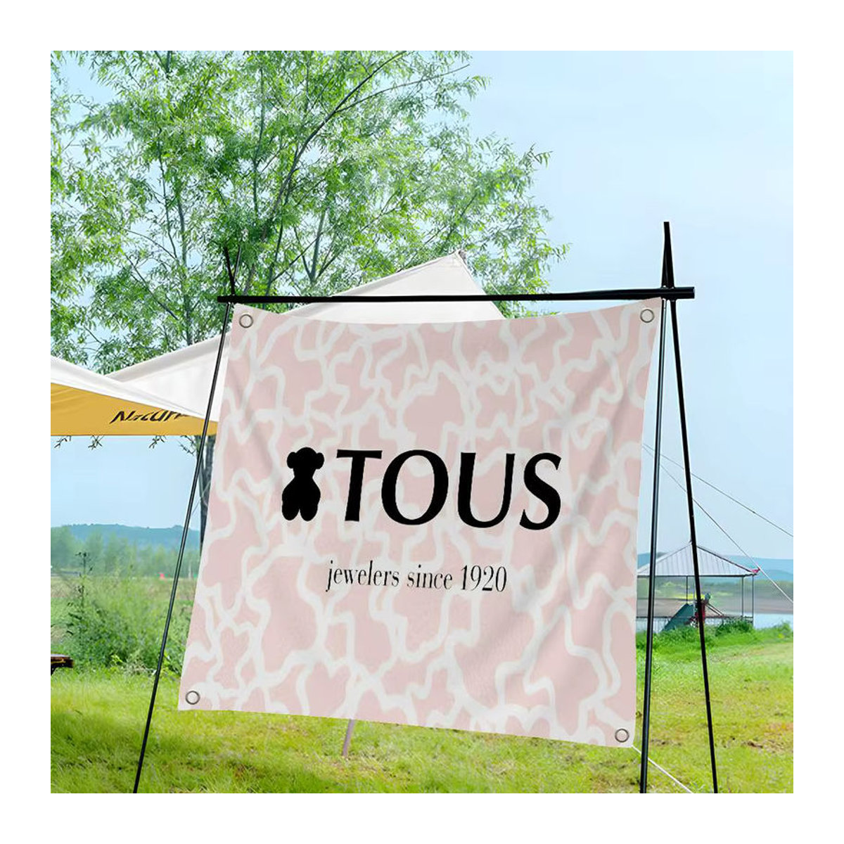 T-TOUSes Banner mit Tier-Motiven in Rosa als hängende Outdoor Party Dekoration aus Textil - Bild 3