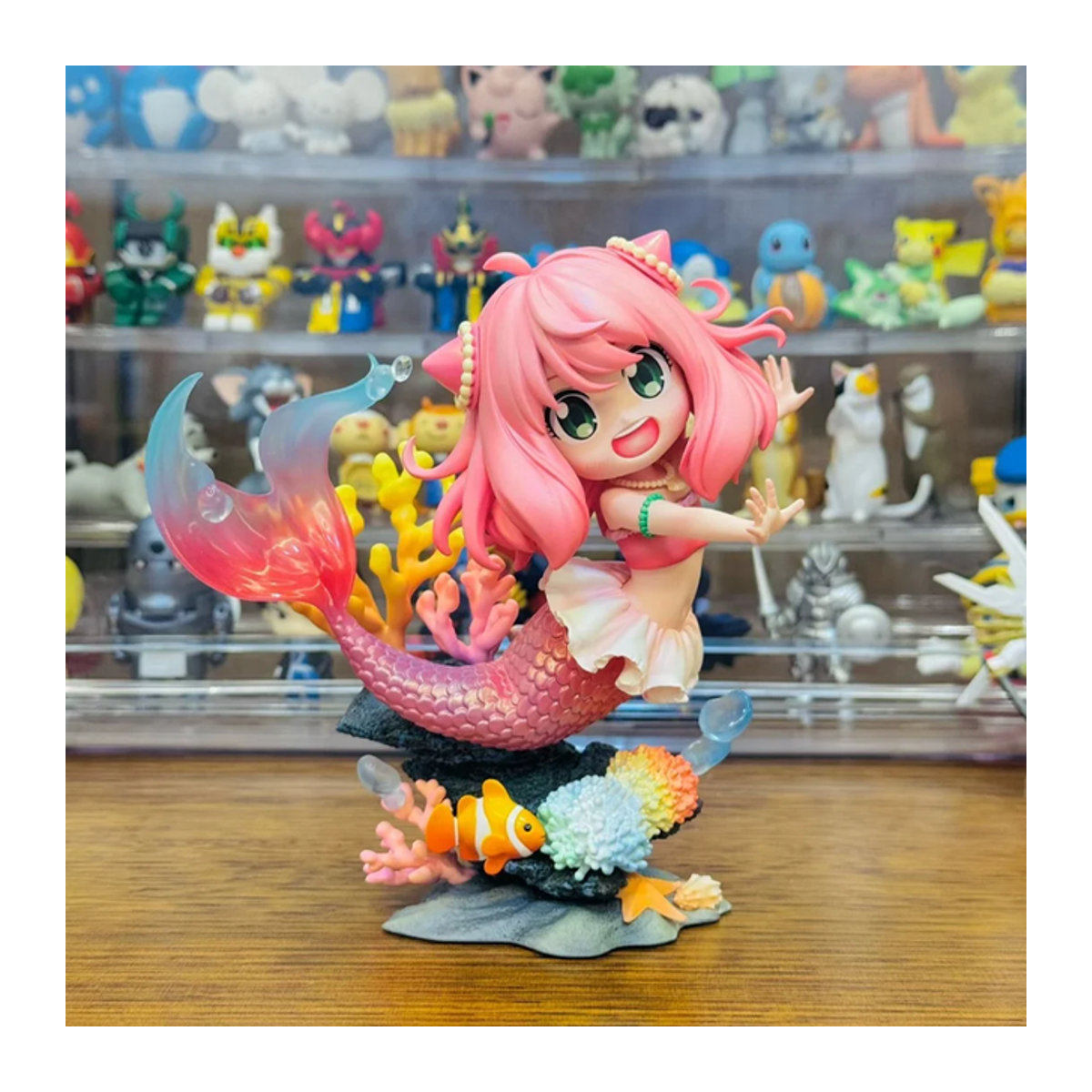 TAKARA TOMY Anya Forger Meerjungfrau Anime Figur aus Kunststoff, mehrfarbig, Desktop Ornament und Sammlerstück - Bild 1