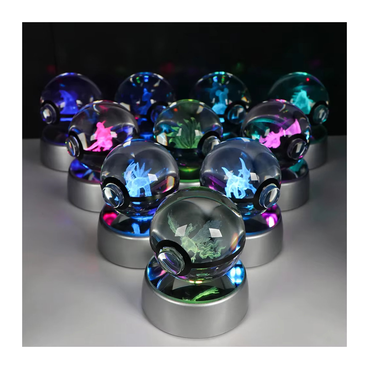 TAKARA TOMY Pokemon 3D Kristallkugel LED Nachtlicht mit Pikachu Gengar Eevee und Mewtwo in Bunt - Bild 2
