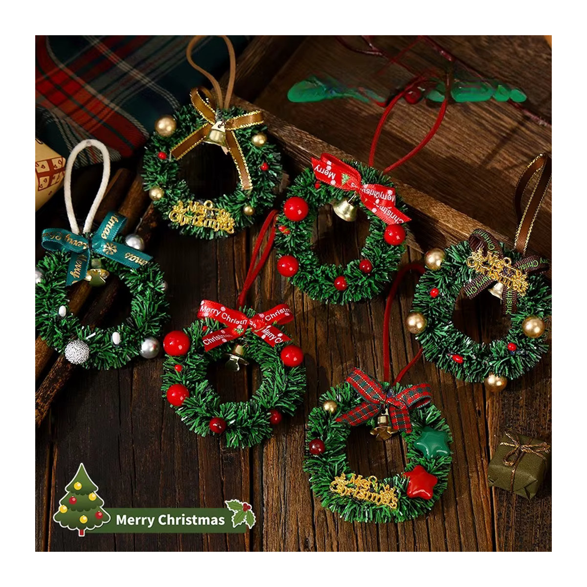 TCYATO1PCS Weihnachts-Hängeornament für den Auto-Rückspiegel mit Glocke, Mini-Kranz und Weihnachtsbaum in Mehrfarbig - Bild 3
