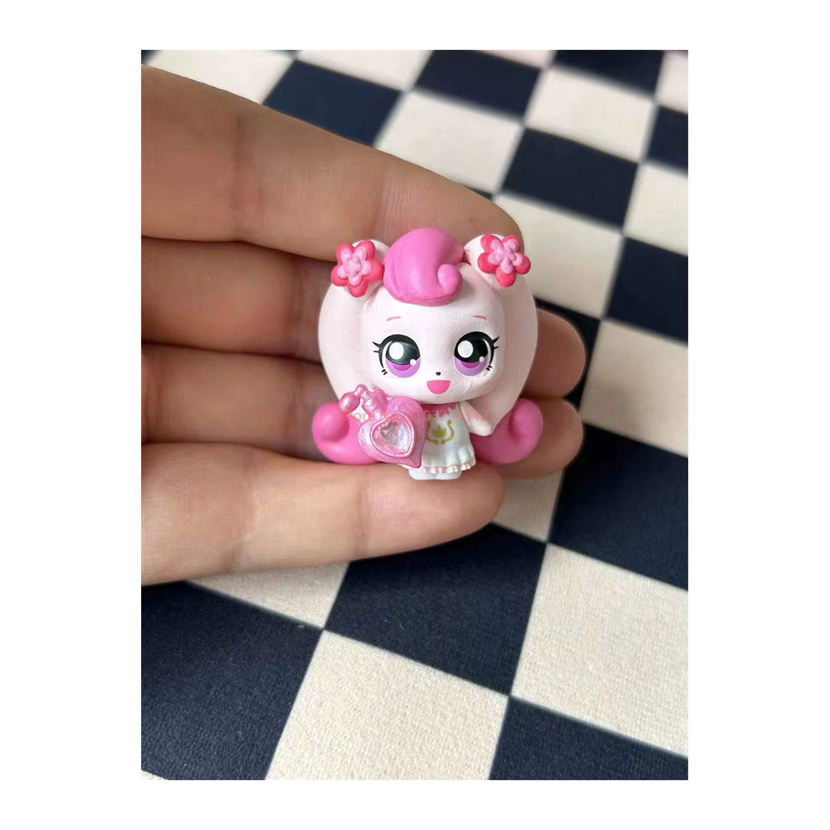 Teenieping Kawaii Anime Figur als niedliche Cartoon Mädchen Puppe und Mini Ornament Dekoration für Kinder in Mehrfarbig - Bild 2
