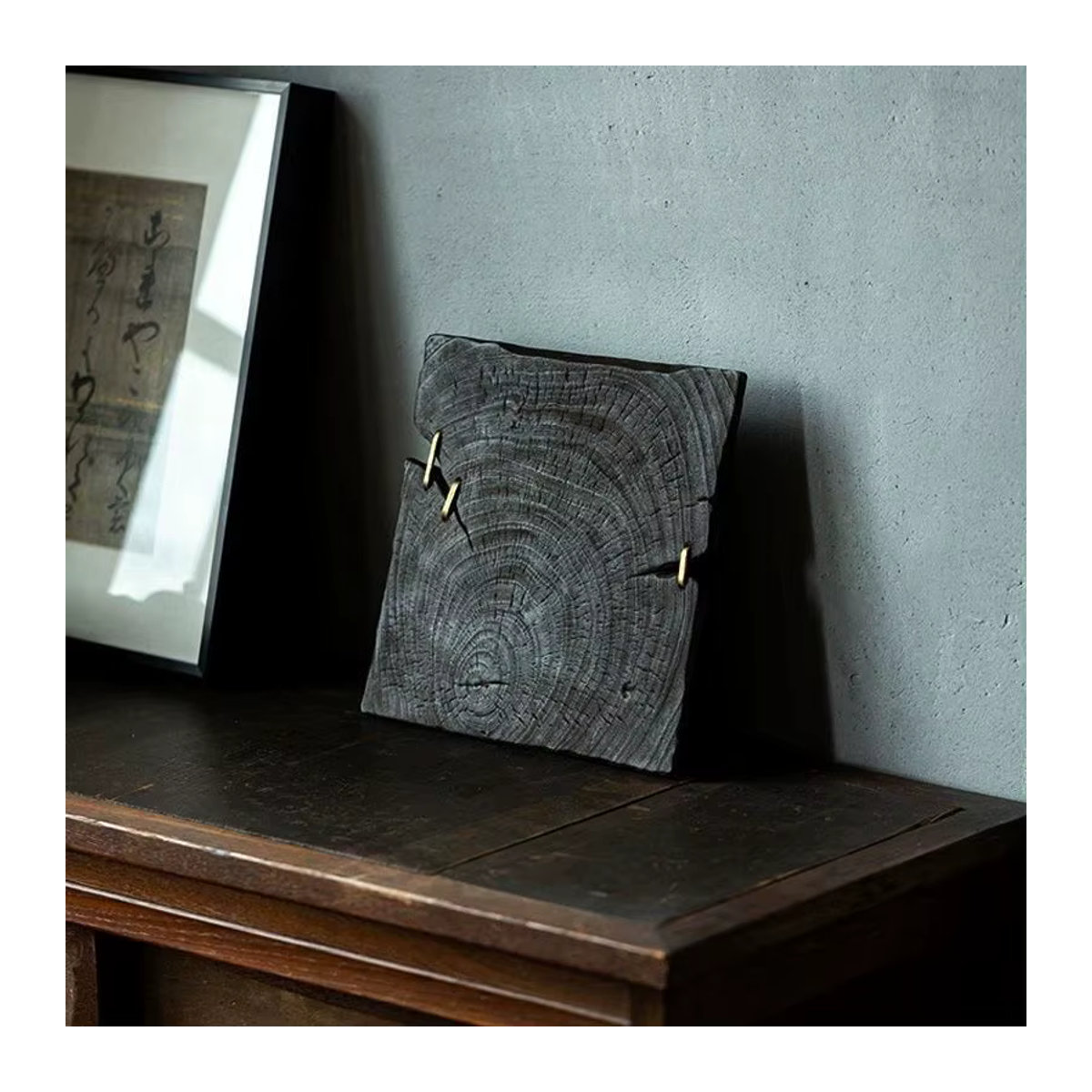 Teetablett aus massivem Holz in Anthrazit im Retro-Stil als kleiner Couchtisch oder Topfständer - Bild 5
