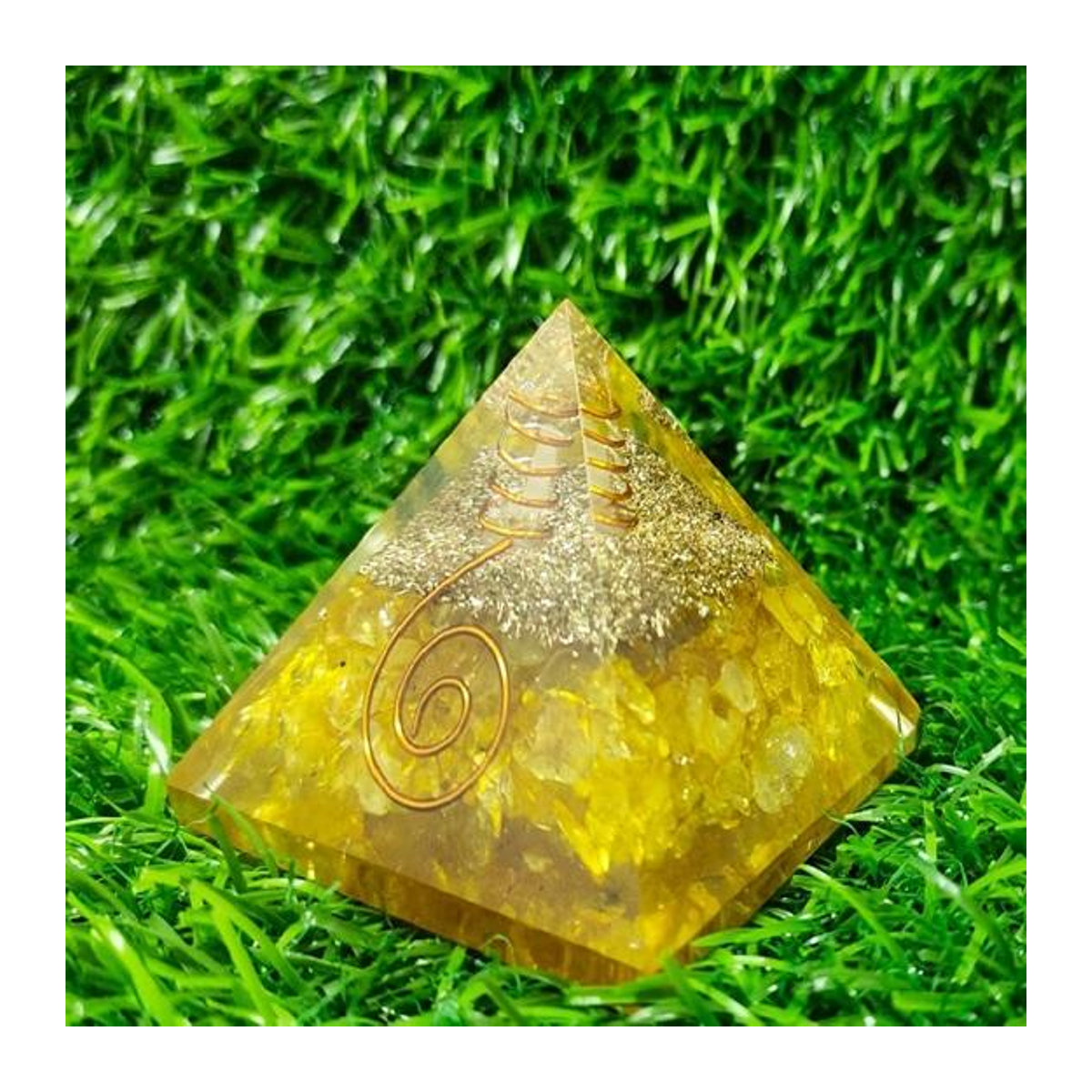 The Giftery Orgon-Pyramide aus gelbem Citrin und klarem Quarz mit Kupferspule, Farbe: Gelb und Mehrfarbig, B/T/H: 7,5 x 5,5 x 7,5 cm - Bild 2