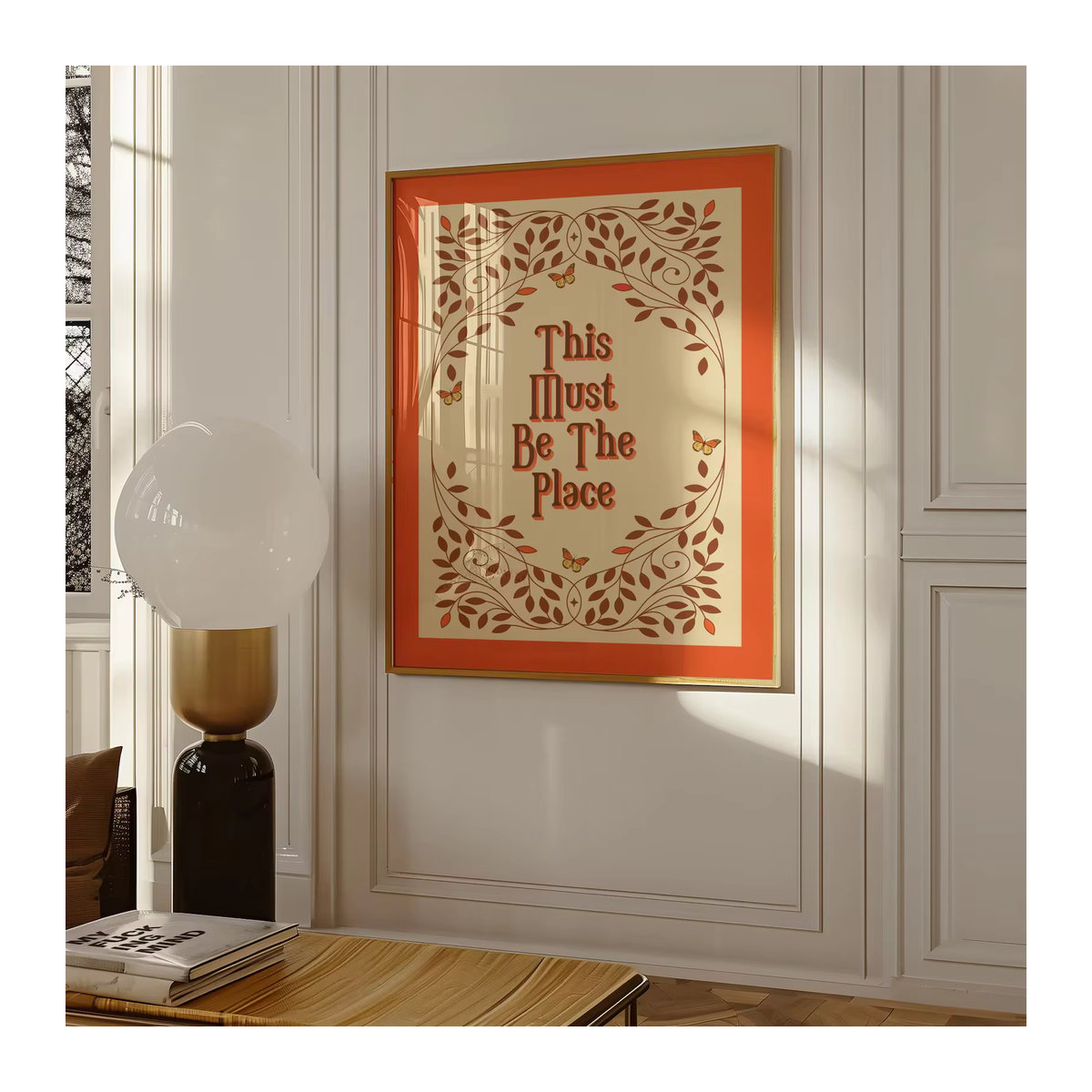 This Must Be The Place Retro Wandkunst Print in Orange mit Typografie und floralen Elementen im Vintage-Stil - Bild 3