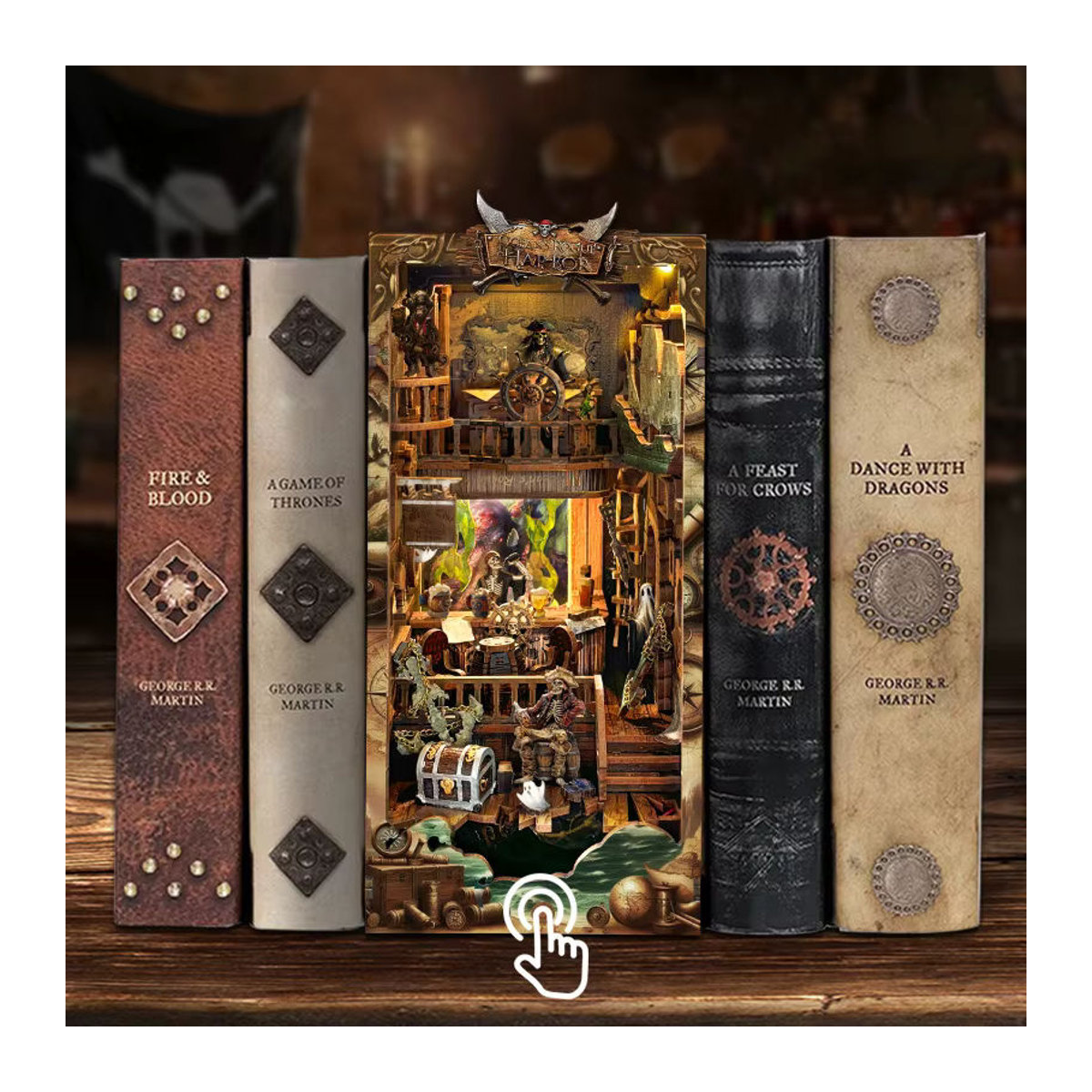 Tinamic DIY Buch Nook Regal Kit Neue Welt Piratenschiff aus Holz mit Licht in Braun als Miniatur Modell Kit und dekorative Buchstütze - Bild 3