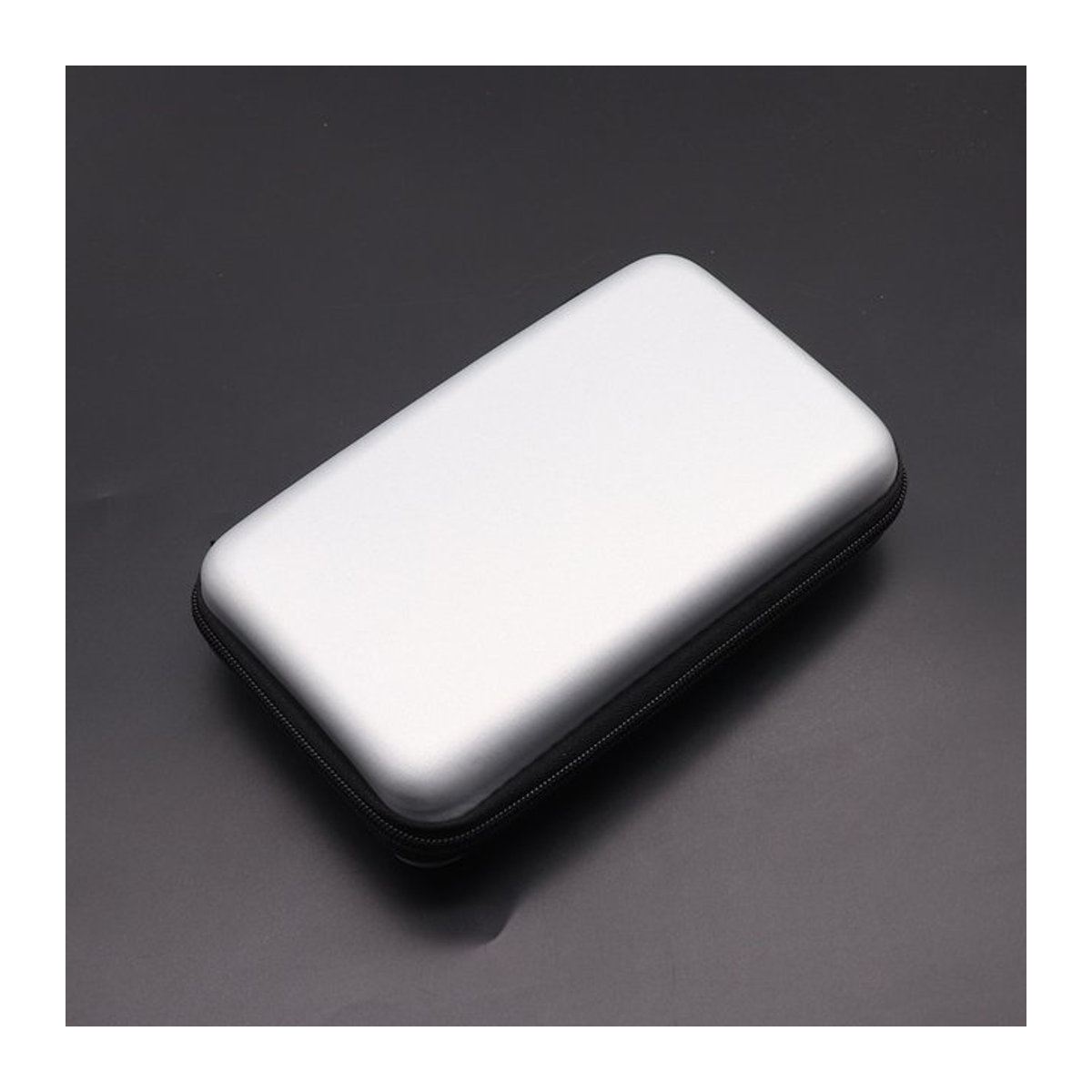 TingDong Tragbare Aufbewahrungstasche in Silber für 3DS XL und New 3DS XL Handheld-Spielkonsolen als Hartschalen-Schutzhülle - Bild 1