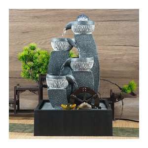 Tischwasserbrunnen mit Drehkugel und Kaskade in Grau aus Polyresin für Feng Shui und Bürodekoration