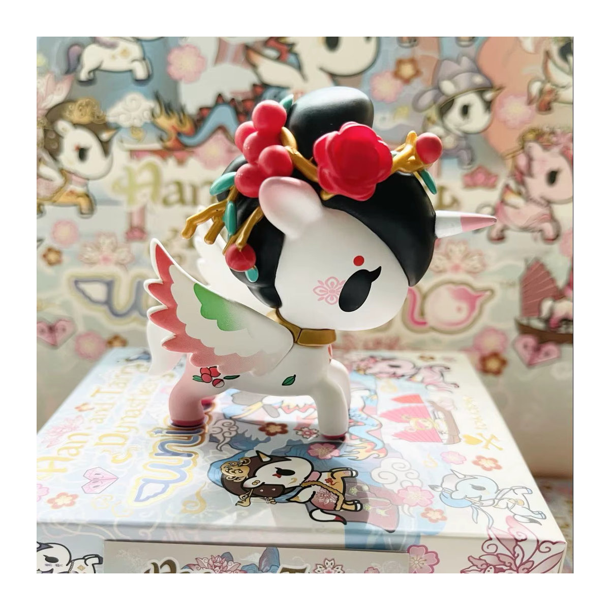 Tokidoki Einhorn Blindbox Dream Back To Han & Tang Serie – Mehrfarbige Schreibtischdekoration im orientalischen Stil mit floralen Elementen - Bild 2