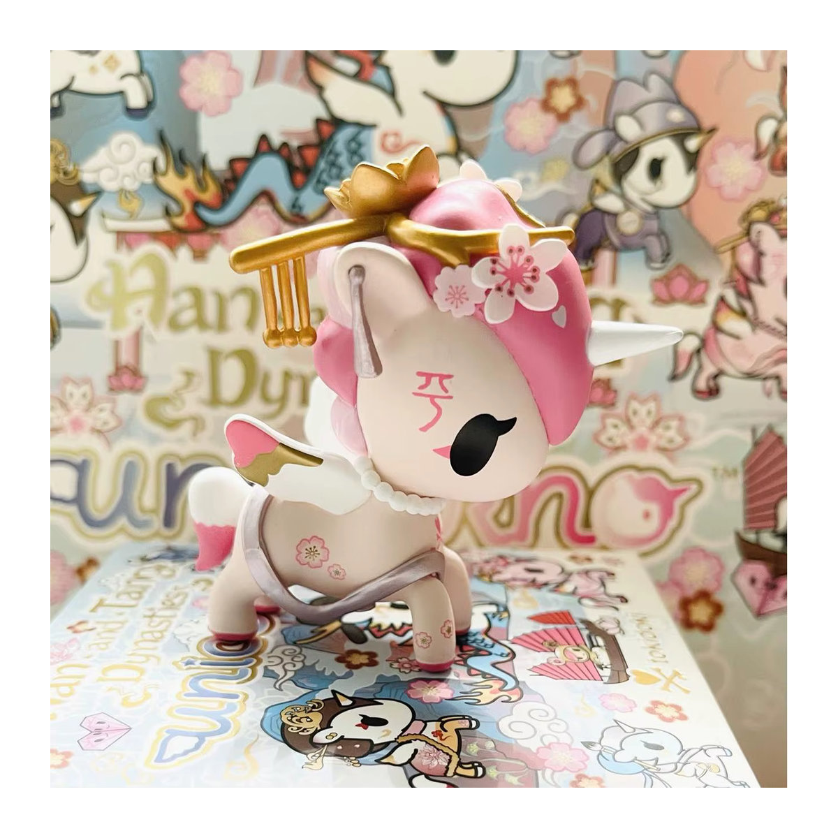 Tokidoki Einhorn Blindbox Dream Back To Han & Tang Serie – Mehrfarbige Schreibtischdekoration im orientalischen Stil mit floralen Elementen - Bild 3