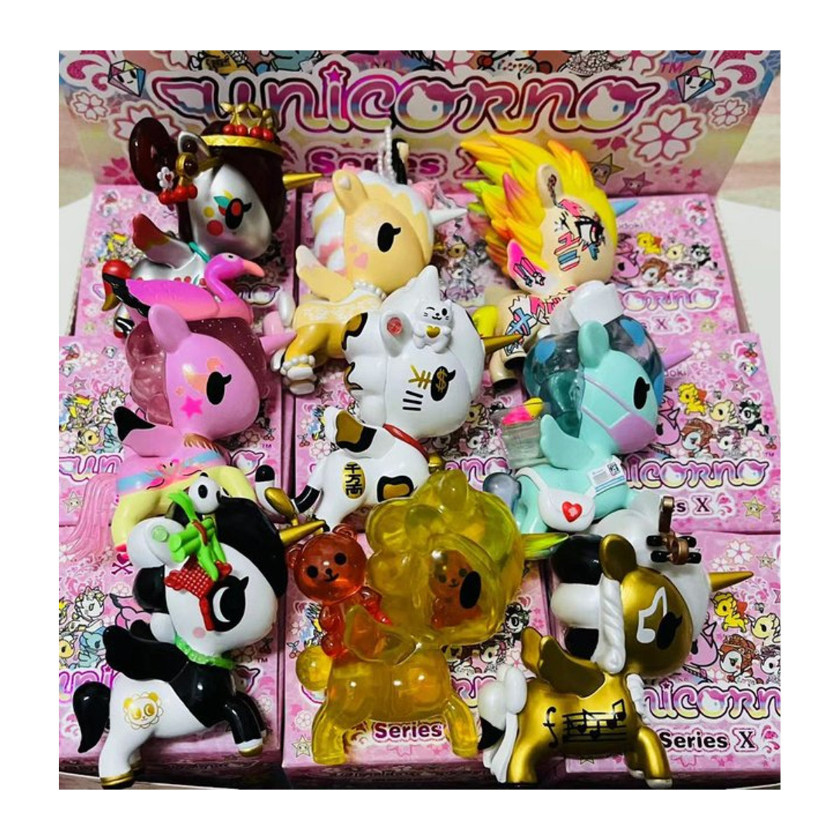 Tokidoki Unicorn Family X Series Blind Box Angel Nurse Pony Sammlerfiguren mehrfarbig - Bild 1