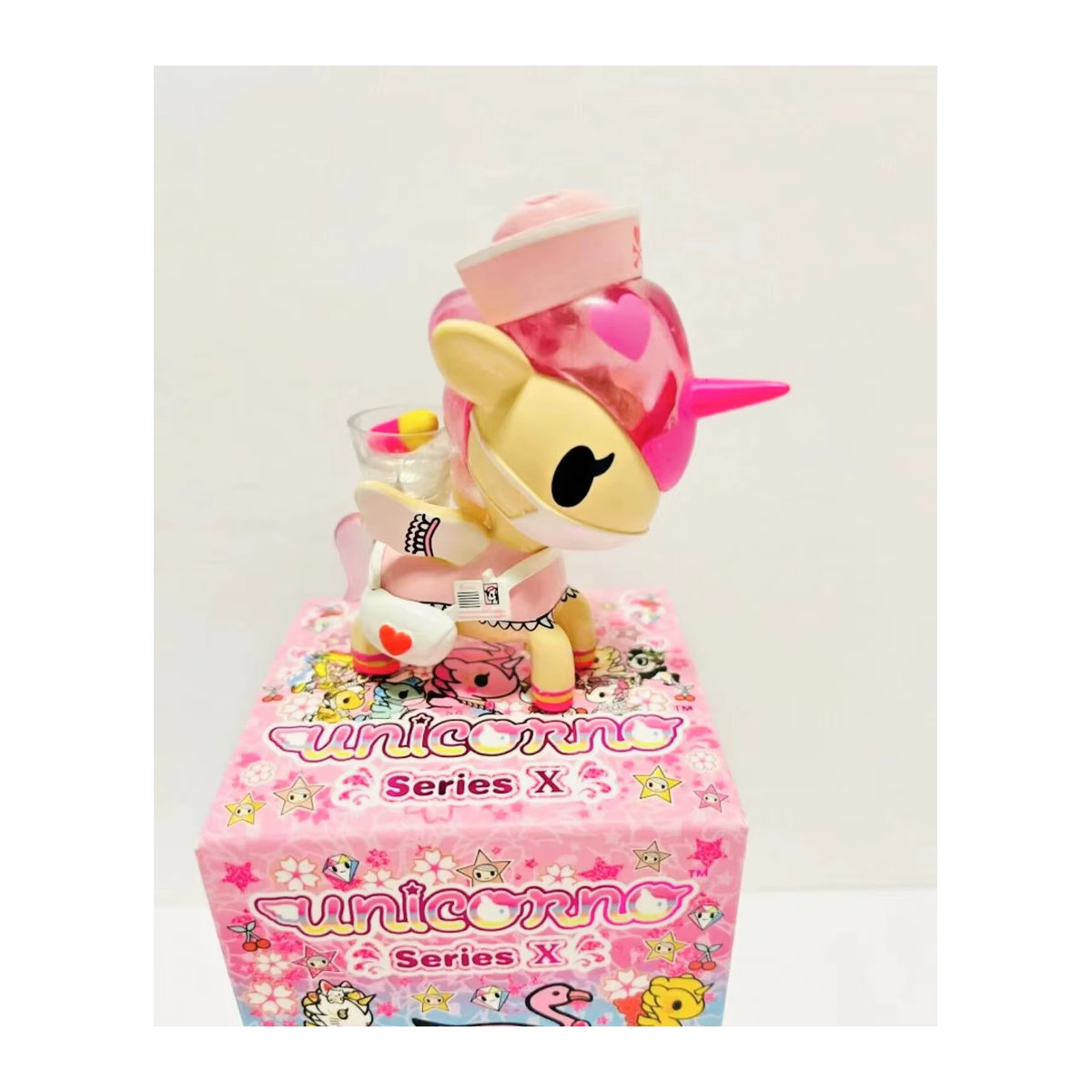 Tokidoki Unicorn Family X Series Blind Box Angel Nurse Pony Sammlerfiguren mehrfarbig - Bild 2