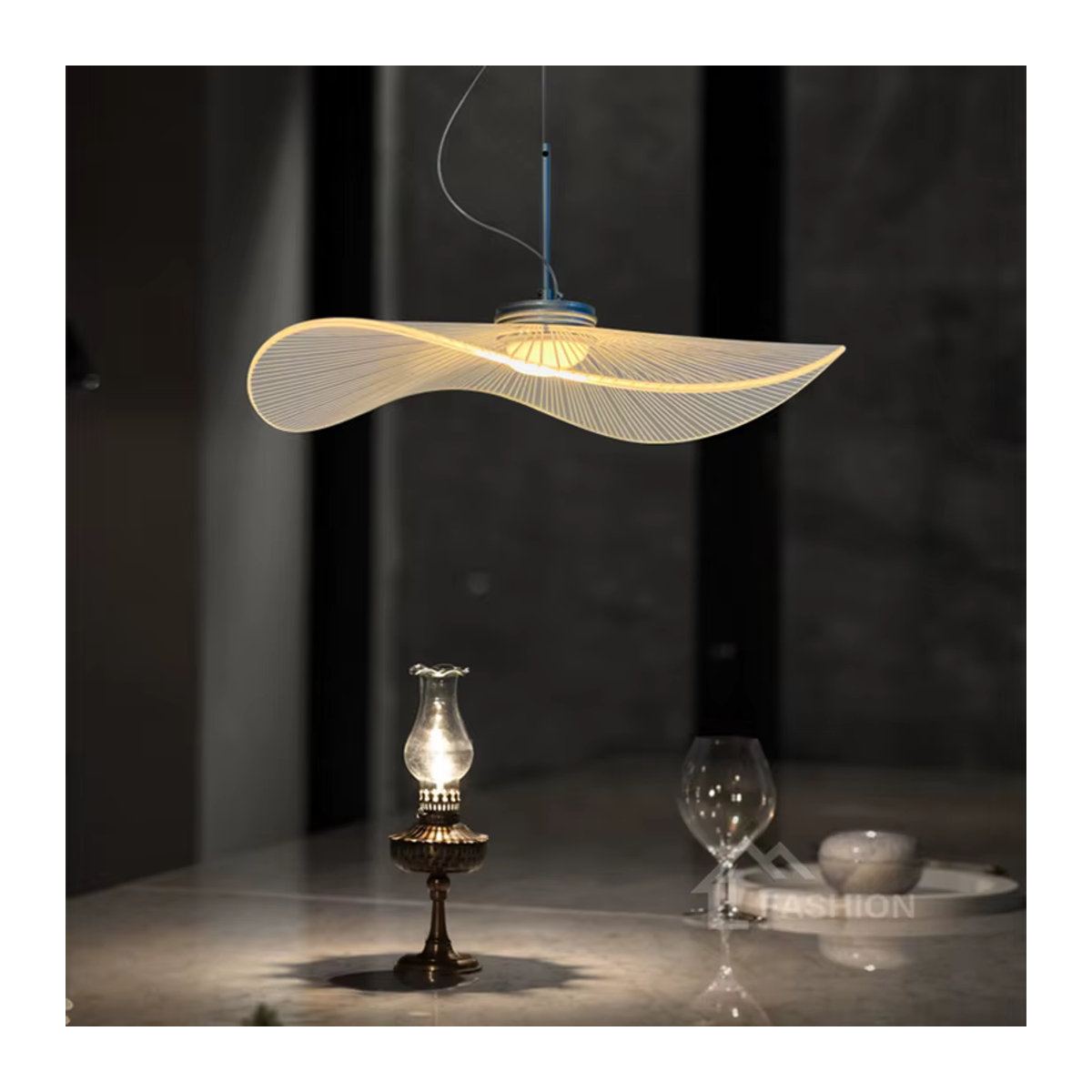 TONDI LED-Hängeleuchte im Lotus-Design, moderner Kronleuchter in Weiß für Wohnzimmer, Schlafzimmer und Arbeitszimmer - Bild 2