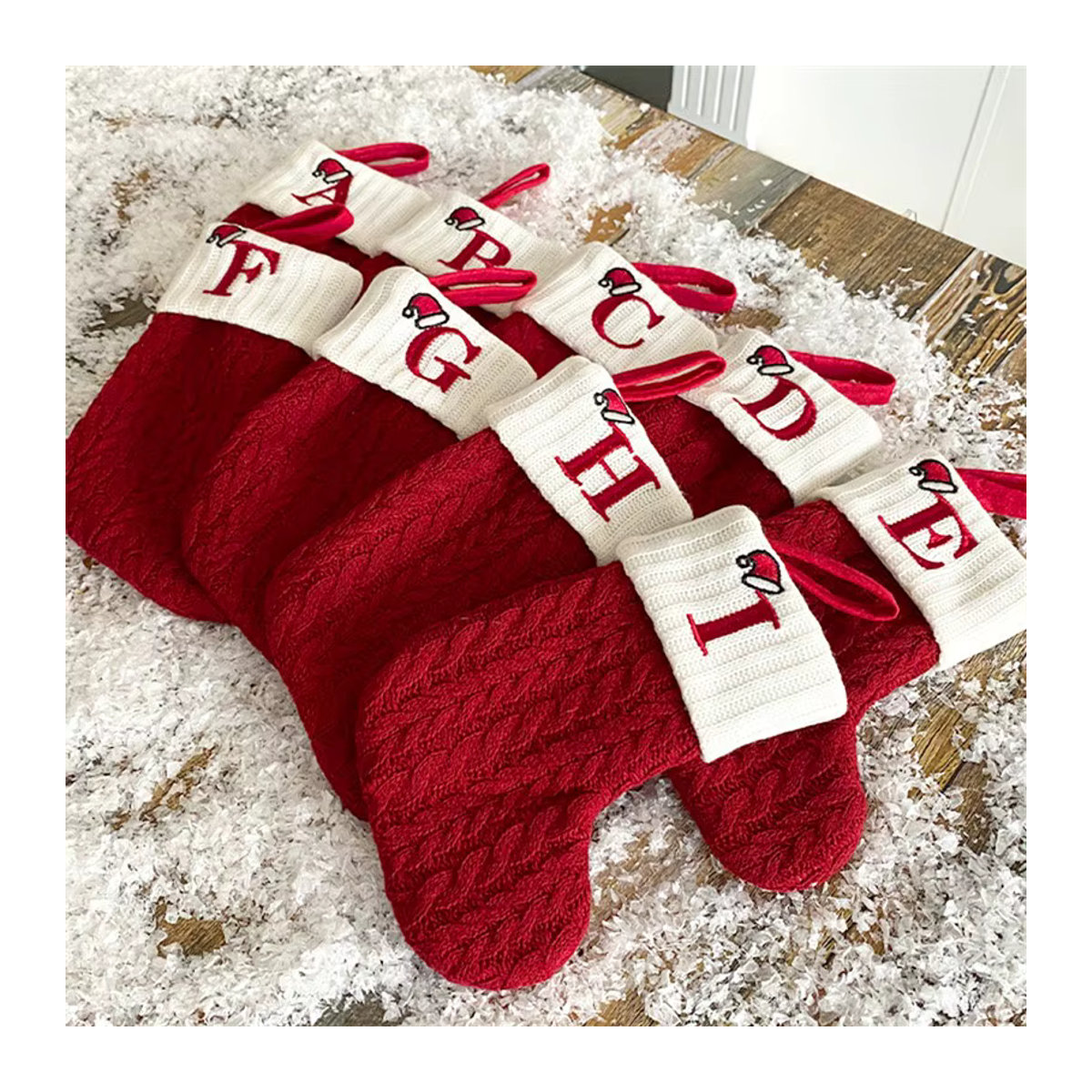 Toporchid Weihnachtsstrumpf in Rot mit Schneeflocken und Buchstaben als hängendes Textil-Ornament für deinen Weihnachtsbaum - Bild 3