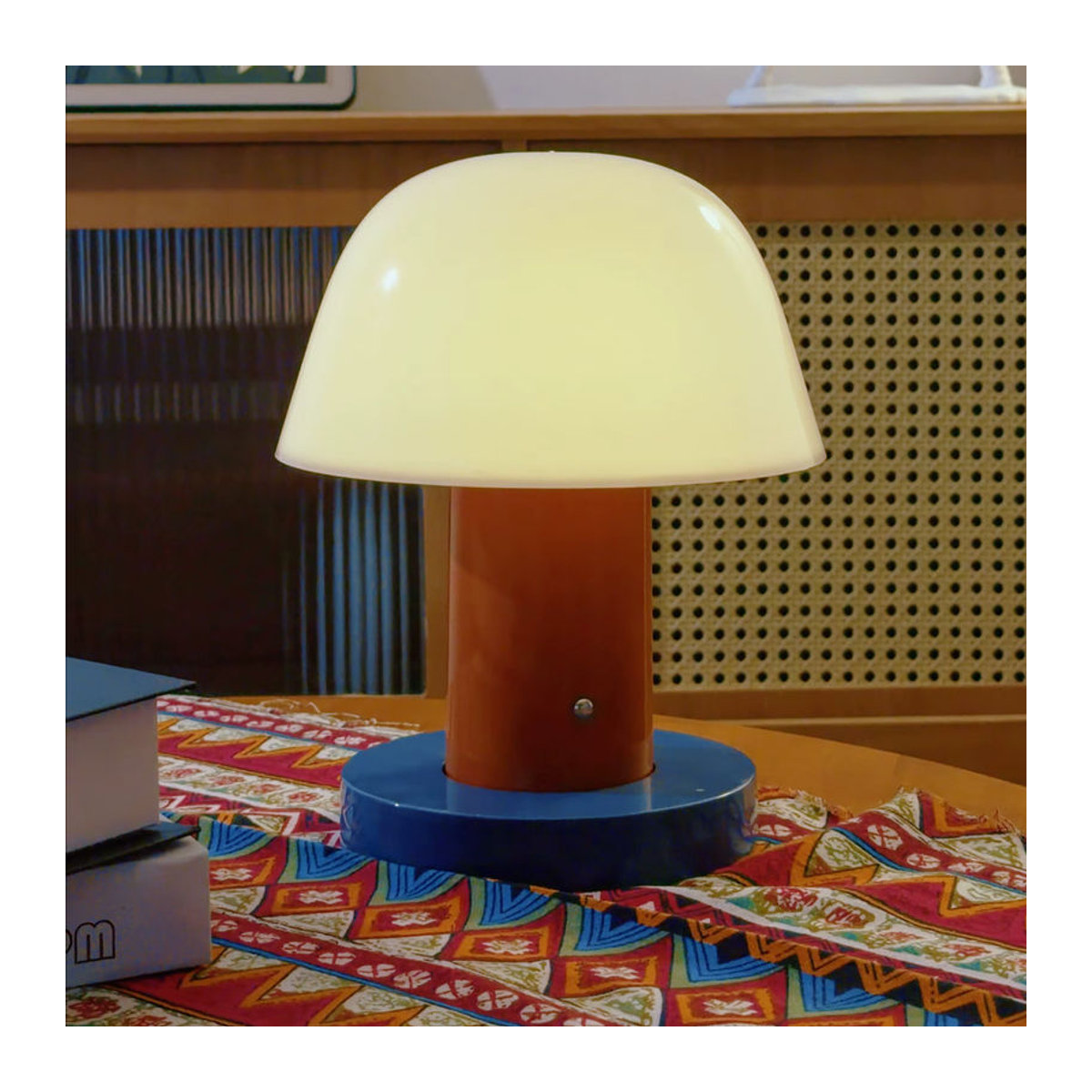 Topwinson Moderne Tischlampe in Bunt als Niedliches Pilz-Nachtlicht mit Touch-Steuerung und USB-Aufladung für Kinderzimmer und Heimdekoration - Bild 2